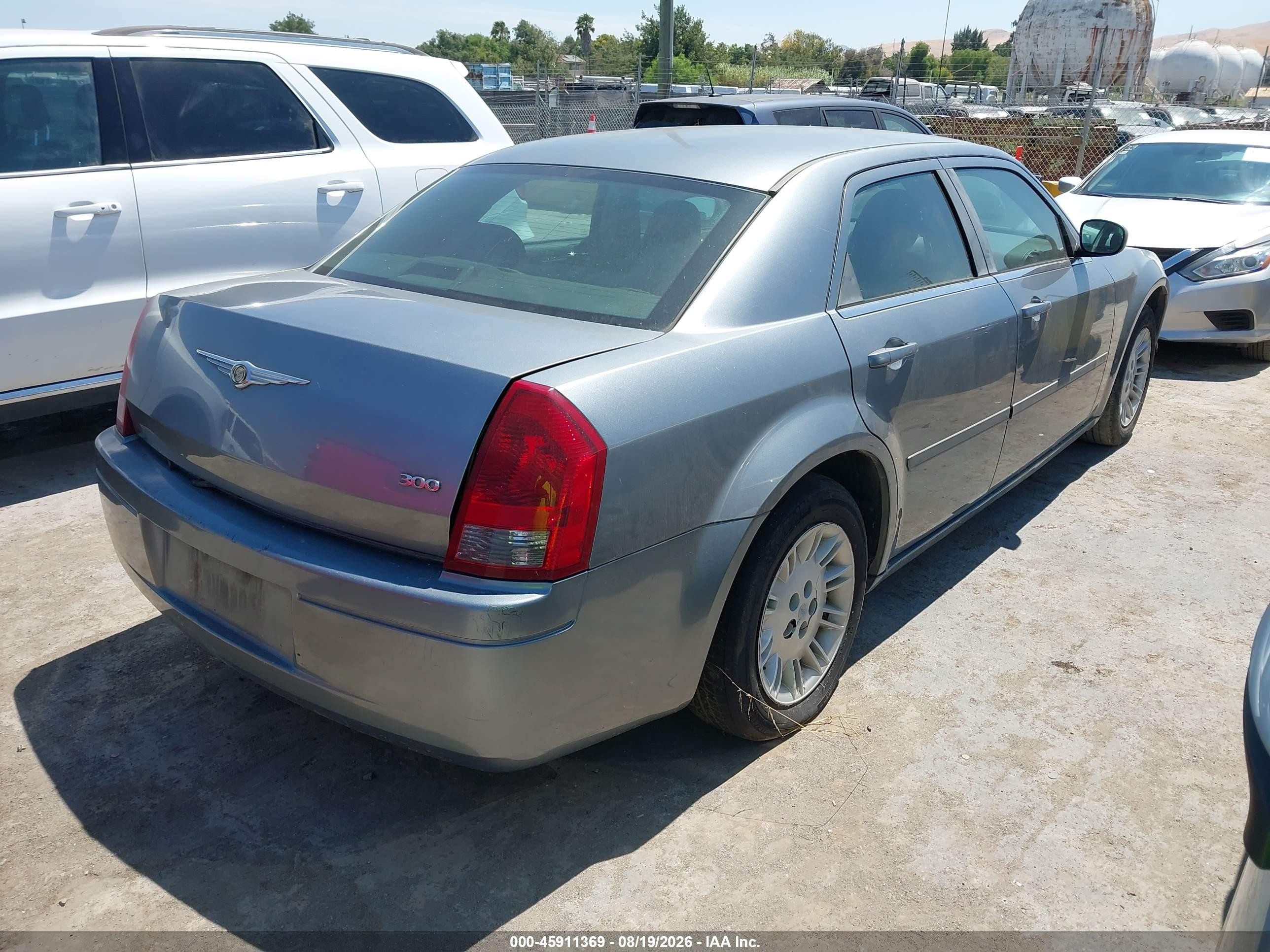 2006 Chrysler 300   Gray vin: 2C3KA43RX6H212193