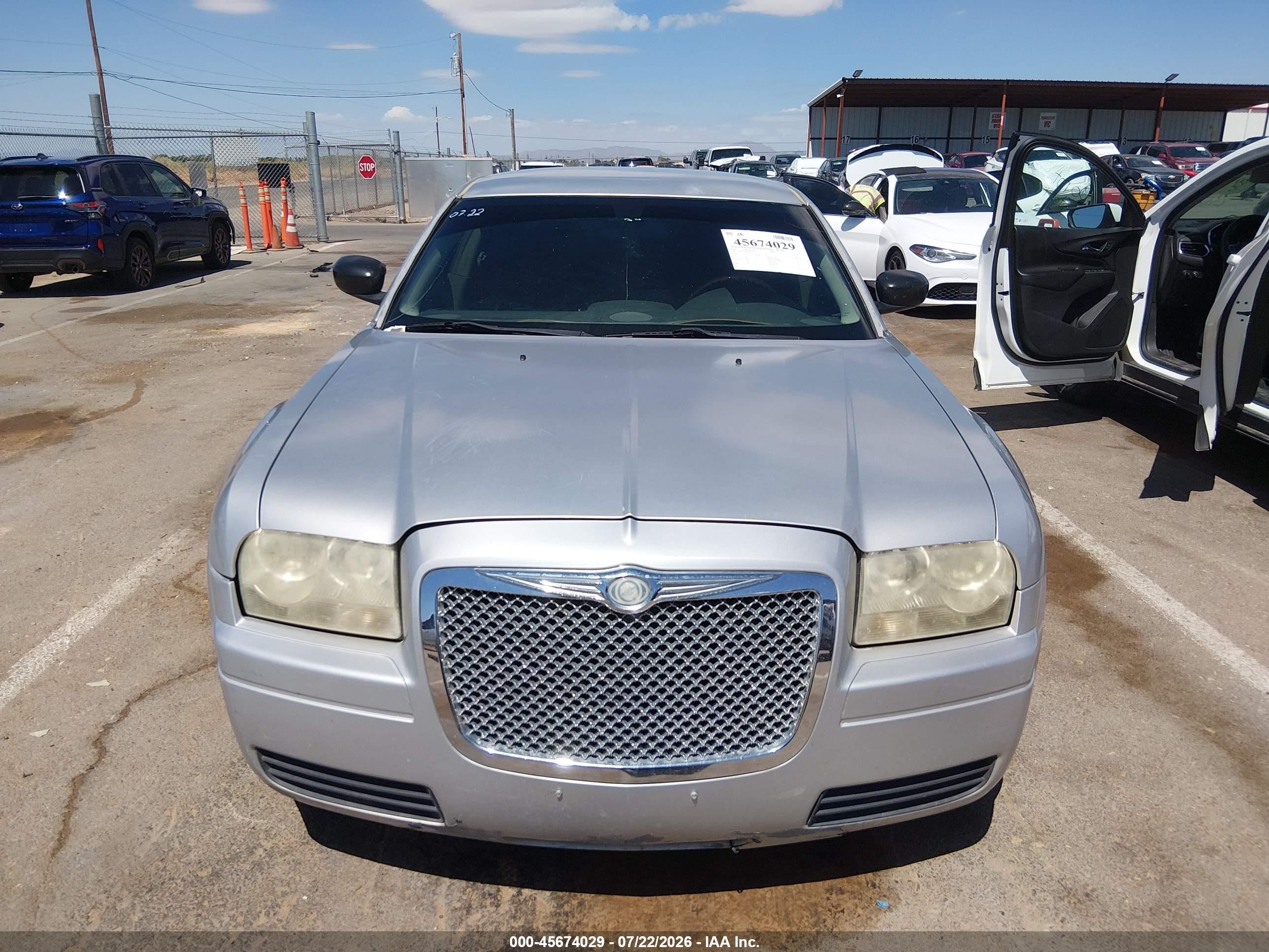 2006 Chrysler 300   Silver vin: 2C3KA43RX6H317820