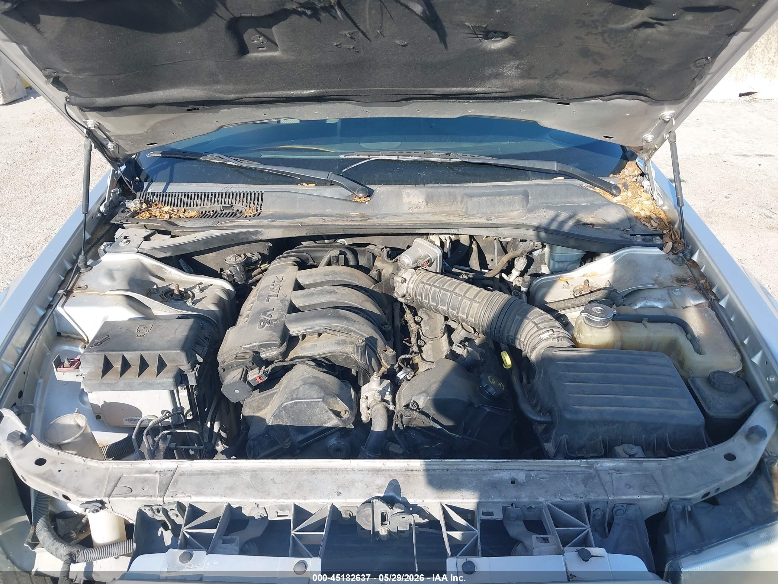 2007 Chrysler 300   Silver vin: 2C3KA43RX7H784849