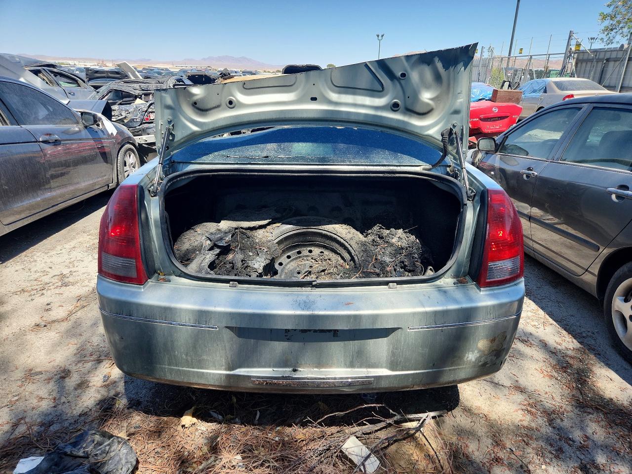 2006 Chrysler 300 Touring Gray vin: 2C3KA53G06H257695