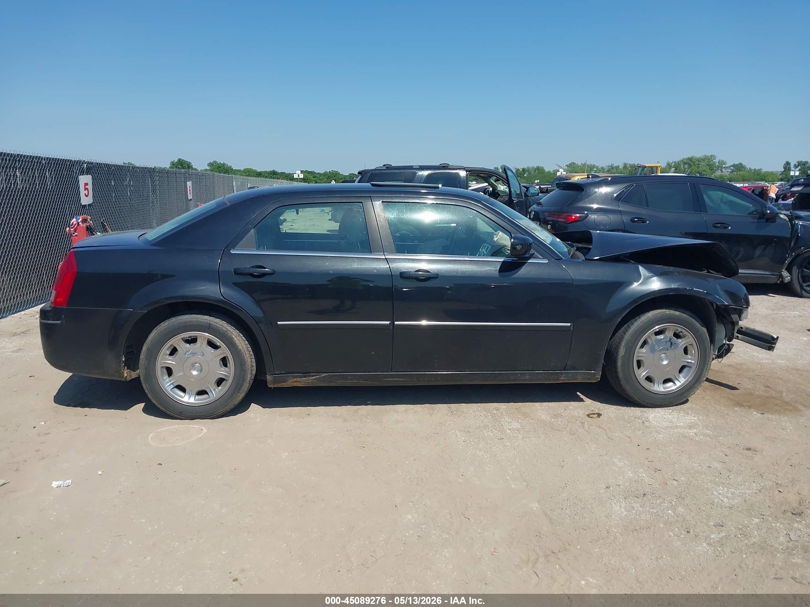 2006 Chrysler 300 Touring Black vin: 2C3KA53G16H438403