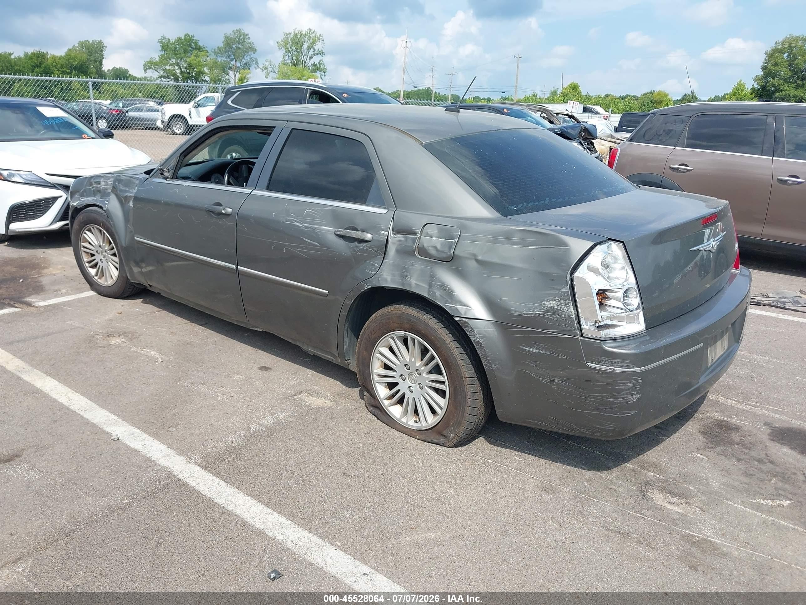 2008 Chrysler 300 Touring Gray vin: 2C3KA53G18H158189