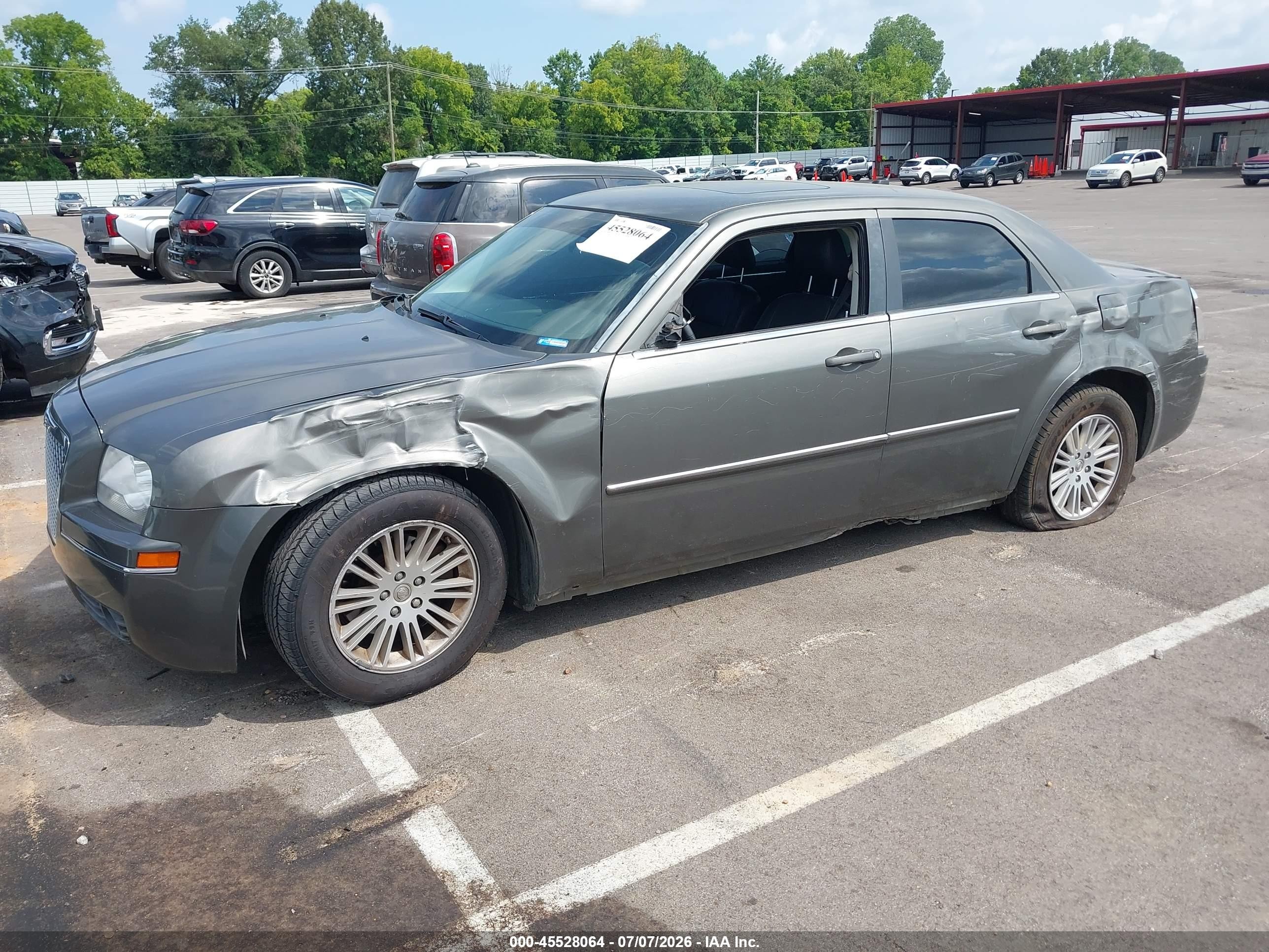 2008 Chrysler 300 Touring Gray vin: 2C3KA53G18H158189