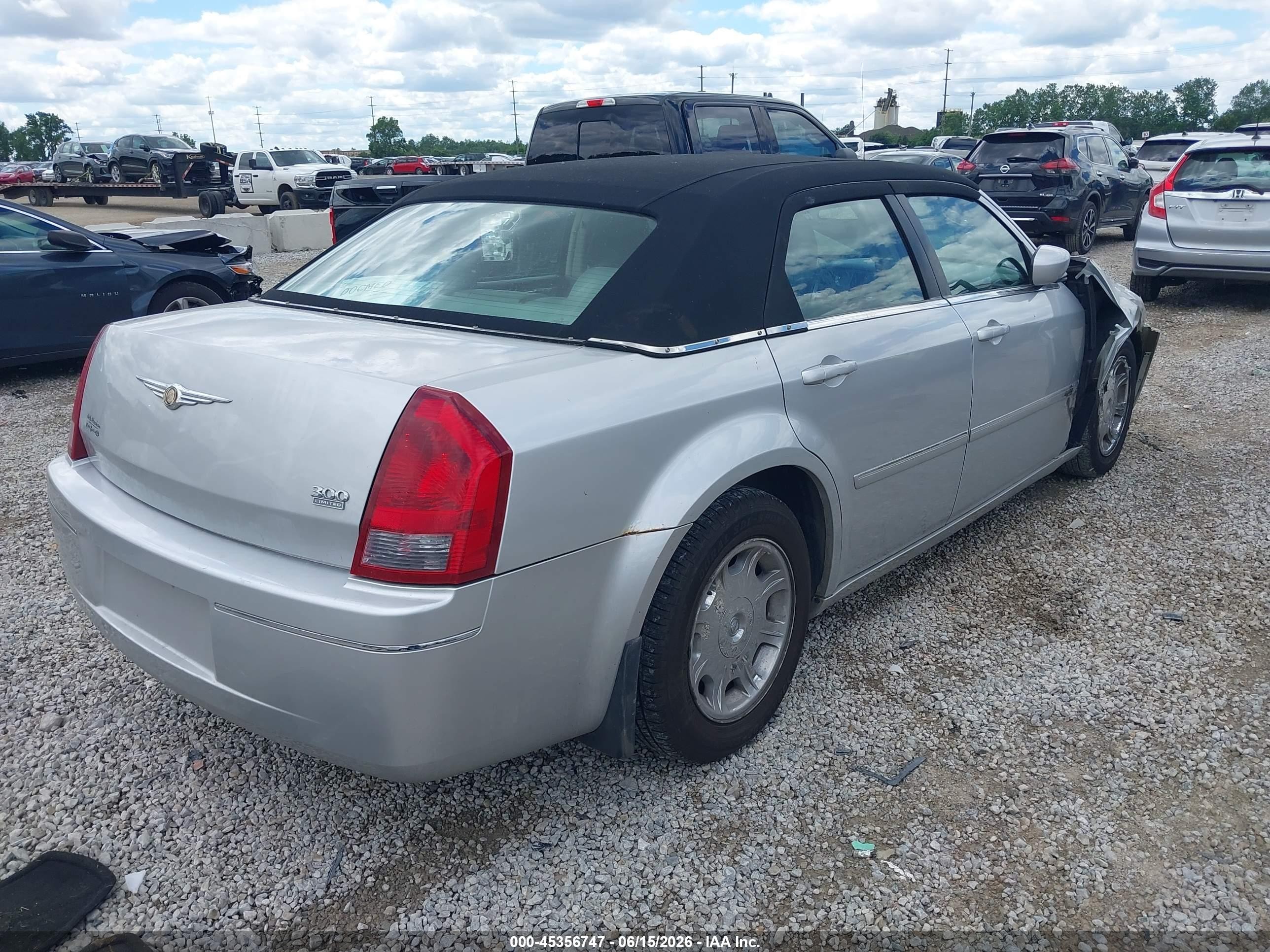 2006 Chrysler 300 Touring Серебряный vin: 2C3KA53G26H110858