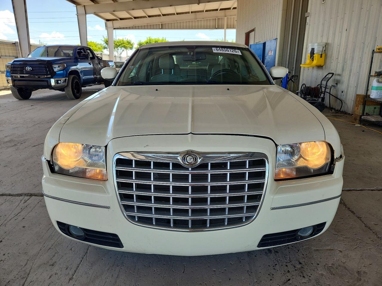 2006 Chrysler 300 Touring White vin: 2C3KA53G36H208412