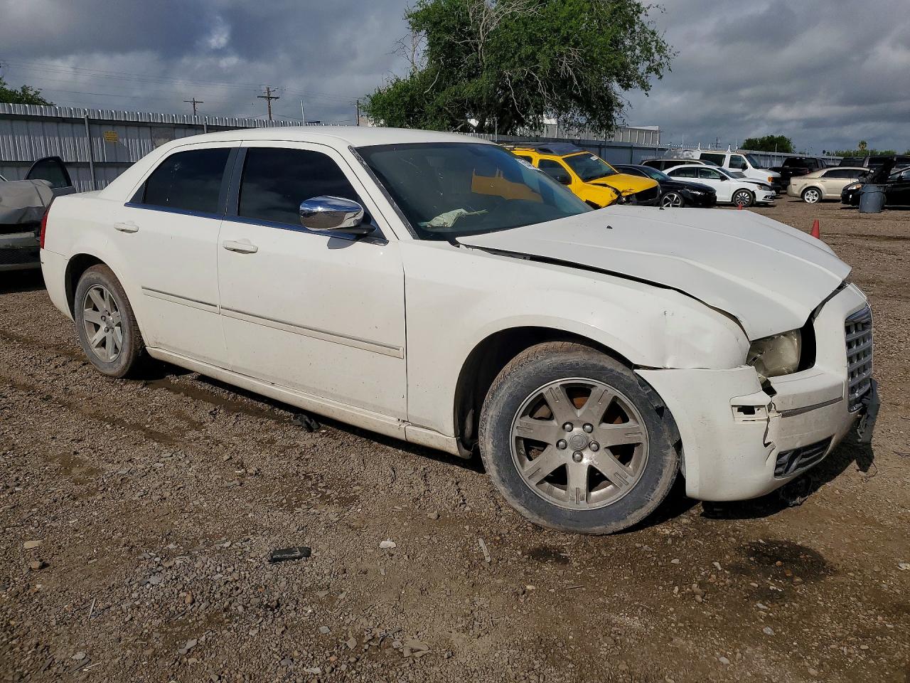 2006 Chrysler 300 Touring Белый vin: 2C3KA53G36H411462