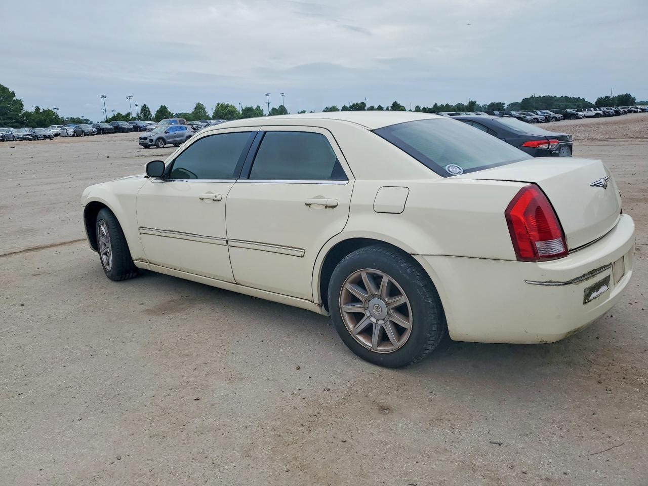 2006 Chrysler 300 Touring White vin: 2C3KA53G36H497386