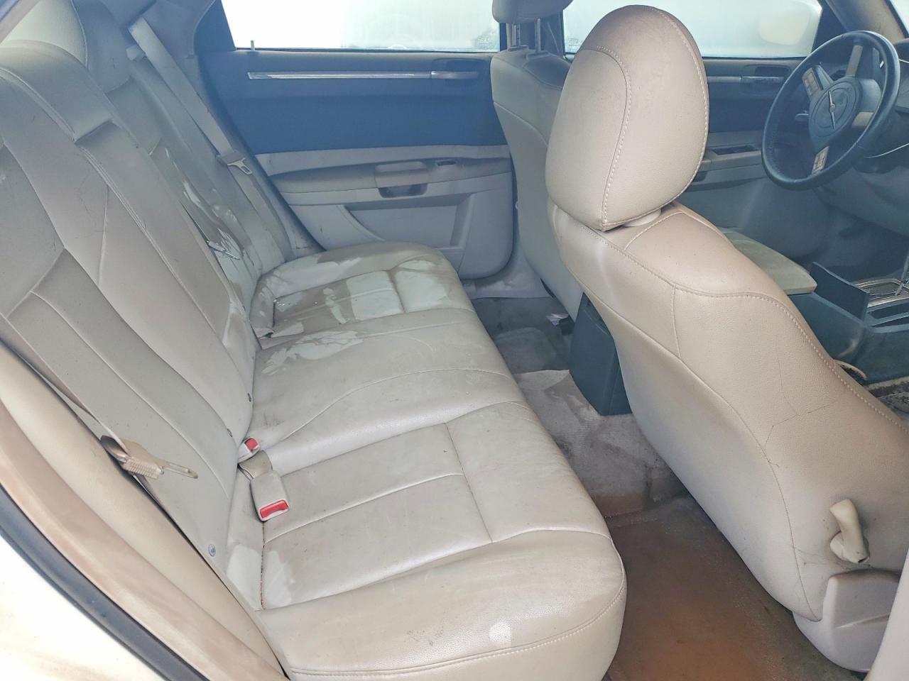 2006 Chrysler 300 Touring White vin: 2C3KA53G36H497386
