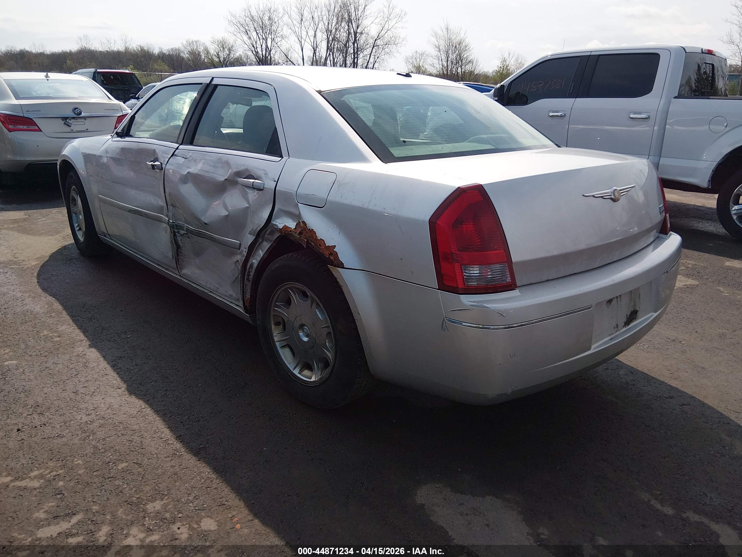 2006 Chrysler 300 Touring Silver vin: 2C3KA53G36H529463