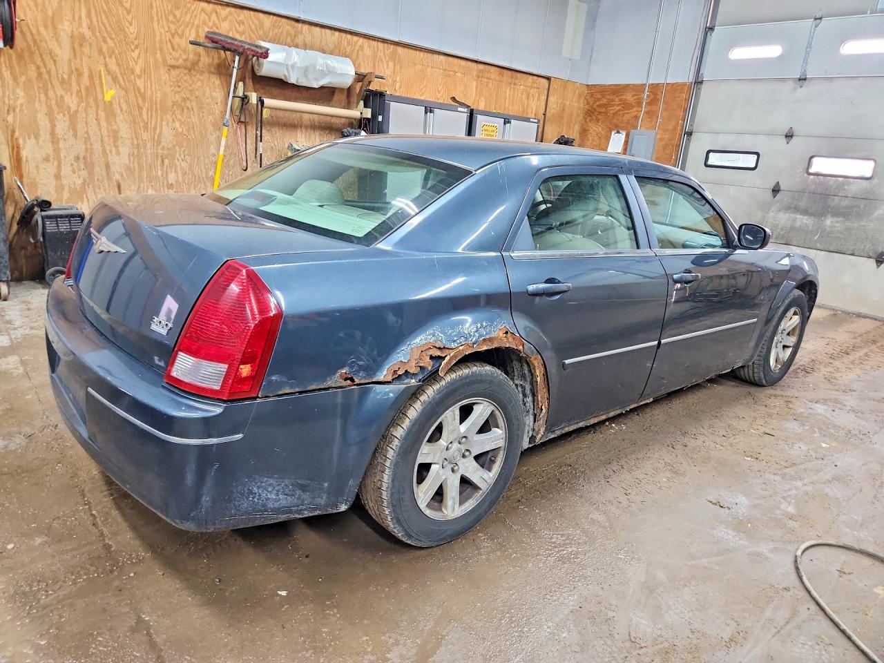 2007 Chrysler 300 Touring Gray vin: 2C3KA53G37H711150