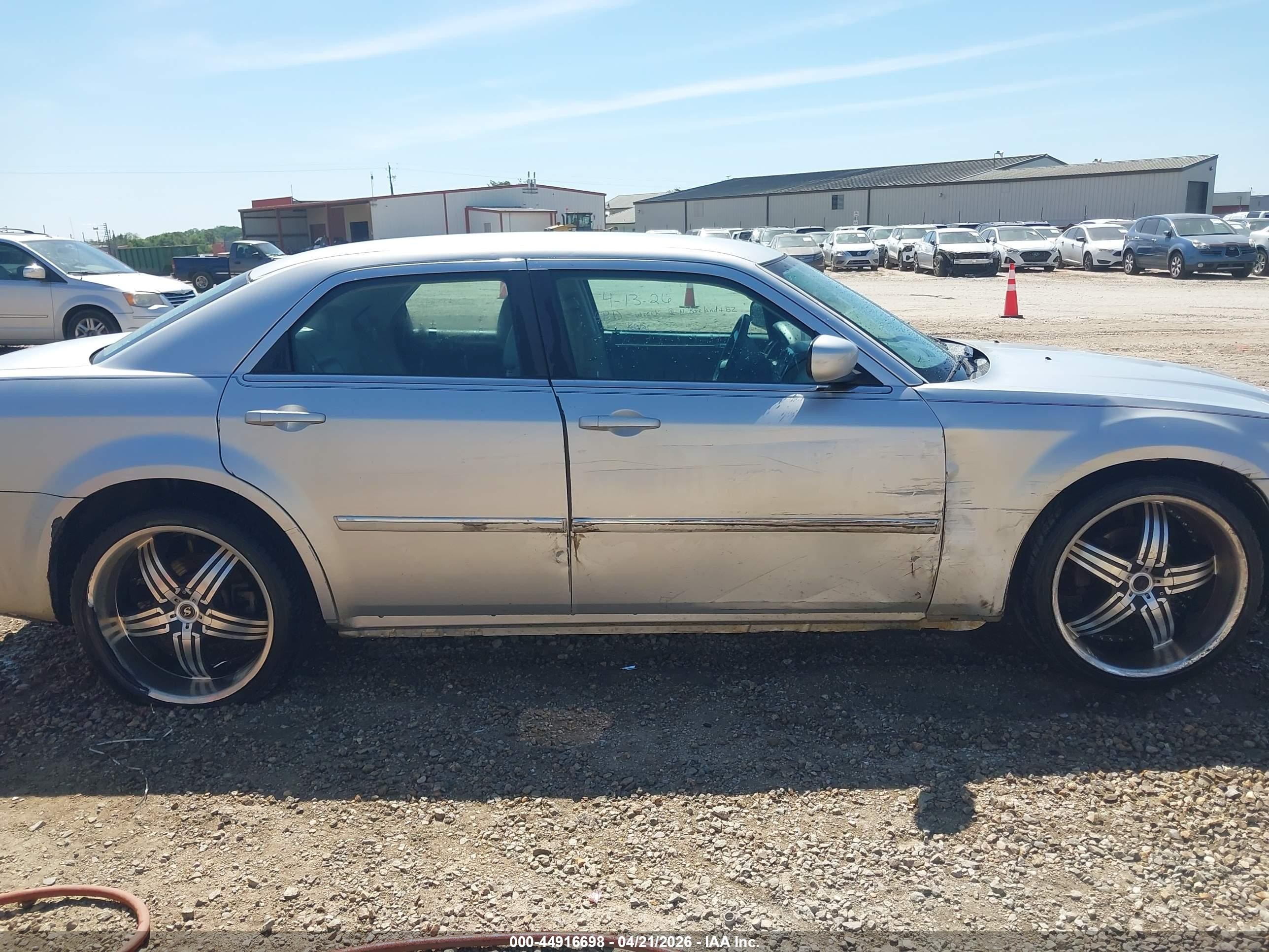 2006 Chrysler 300 Touring Silver vin: 2C3KA53G46H153985
