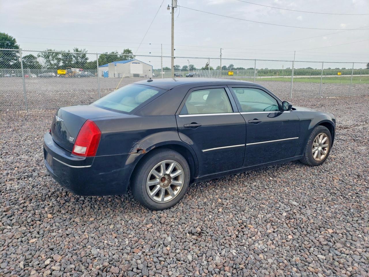 2007 Chrysler 300 Touring Black vin: 2C3KA53G47H658023