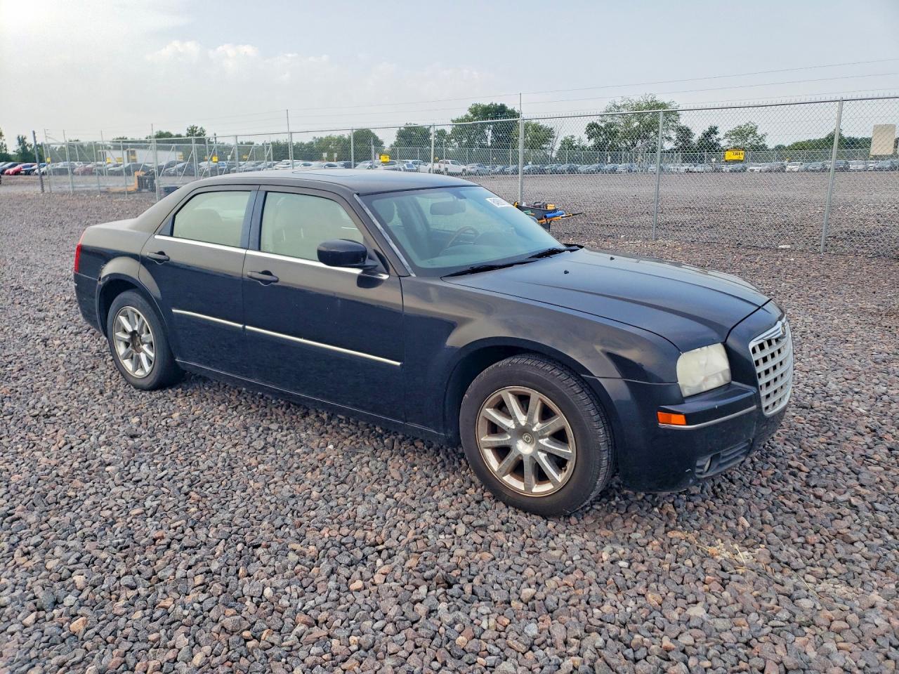 2007 Chrysler 300 Touring Black vin: 2C3KA53G47H658023