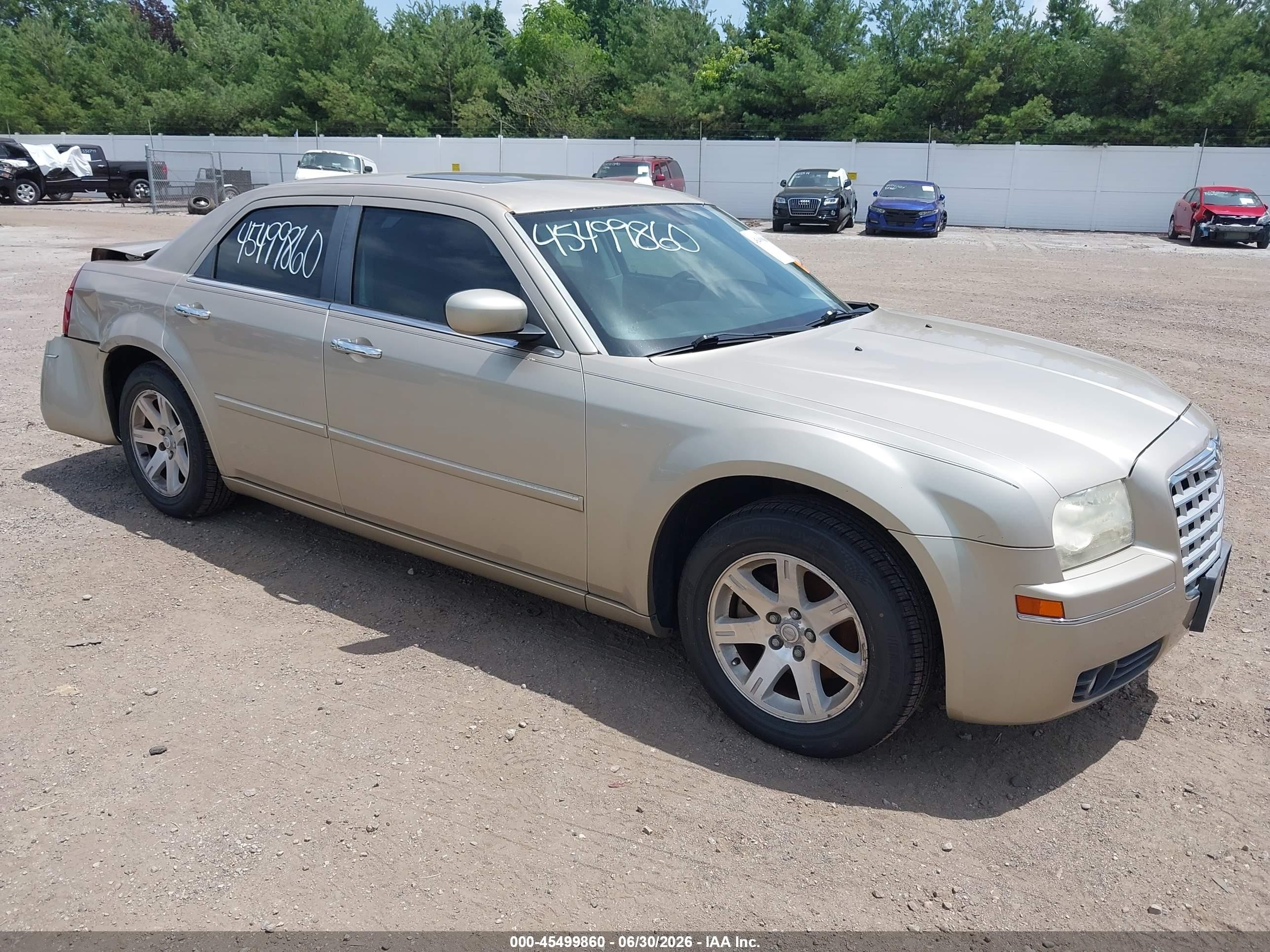 2006 Chrysler 300   Золотой vin: 2C3KA53G56H456984