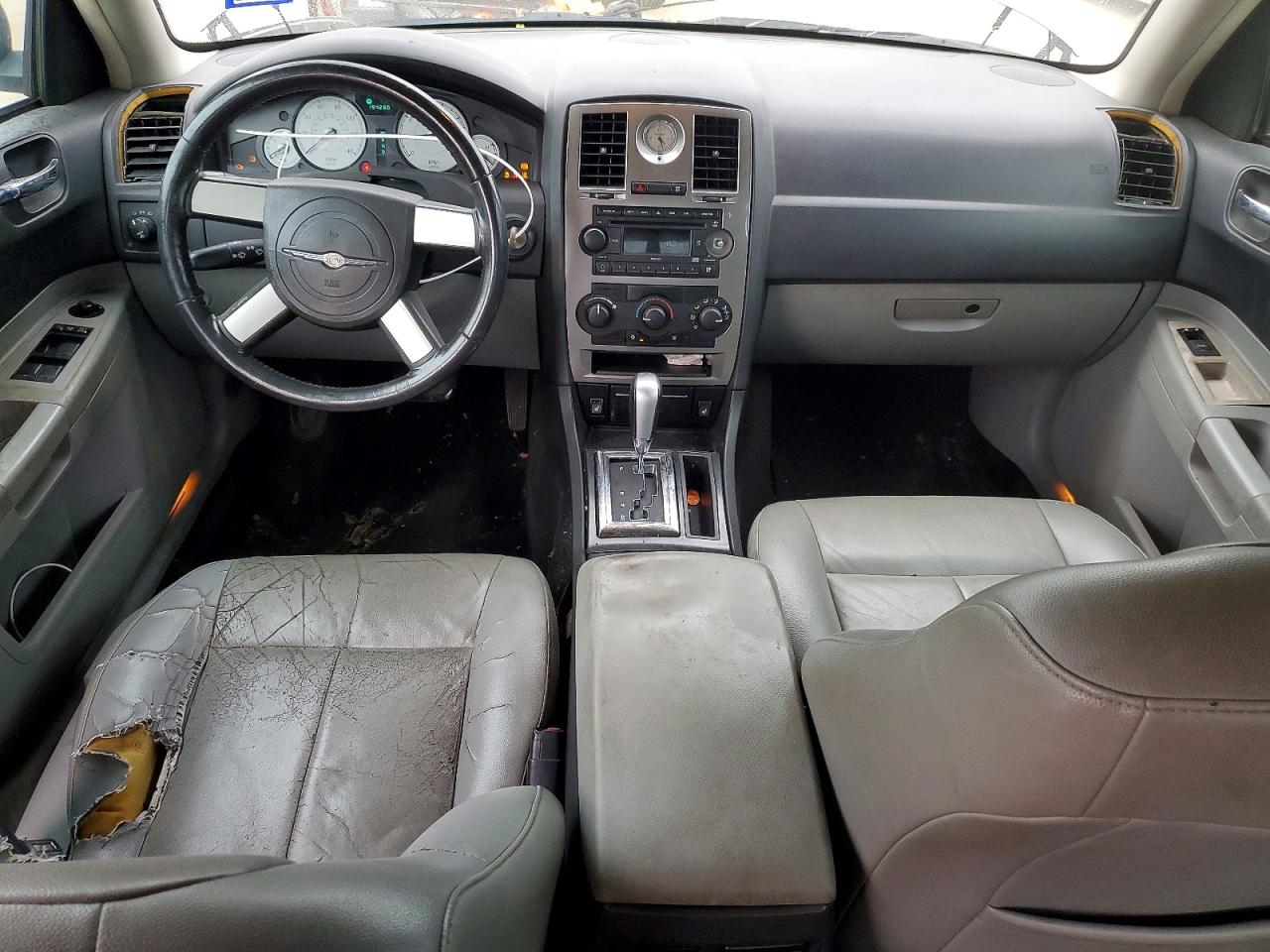 2007 Chrysler 300 Touring Silver vin: 2C3KA53G57H859123