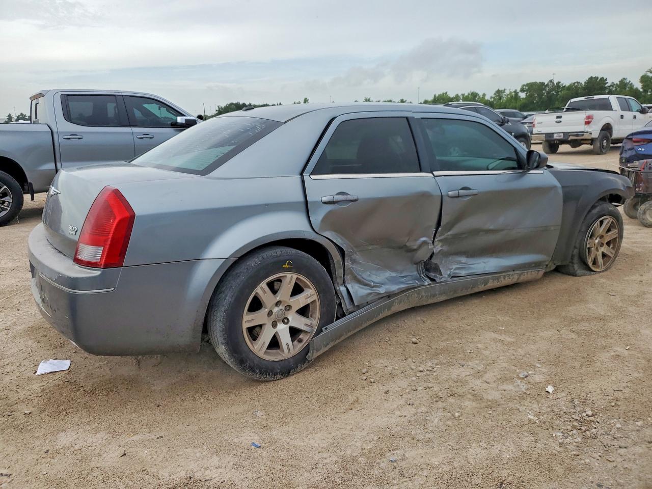 2007 Chrysler 300 Touring Silver vin: 2C3KA53G57H859123