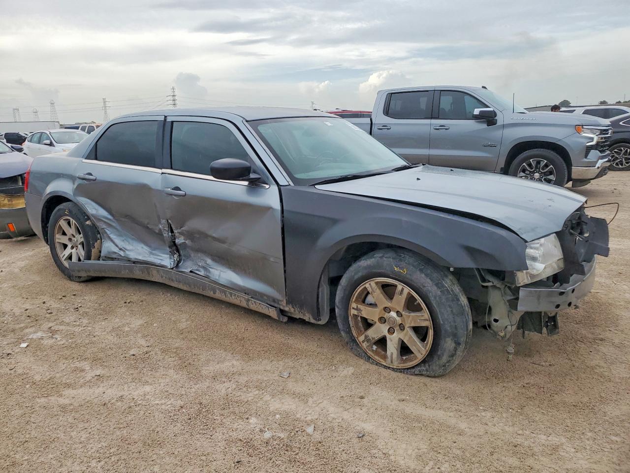 2007 Chrysler 300 Touring Silver vin: 2C3KA53G57H859123