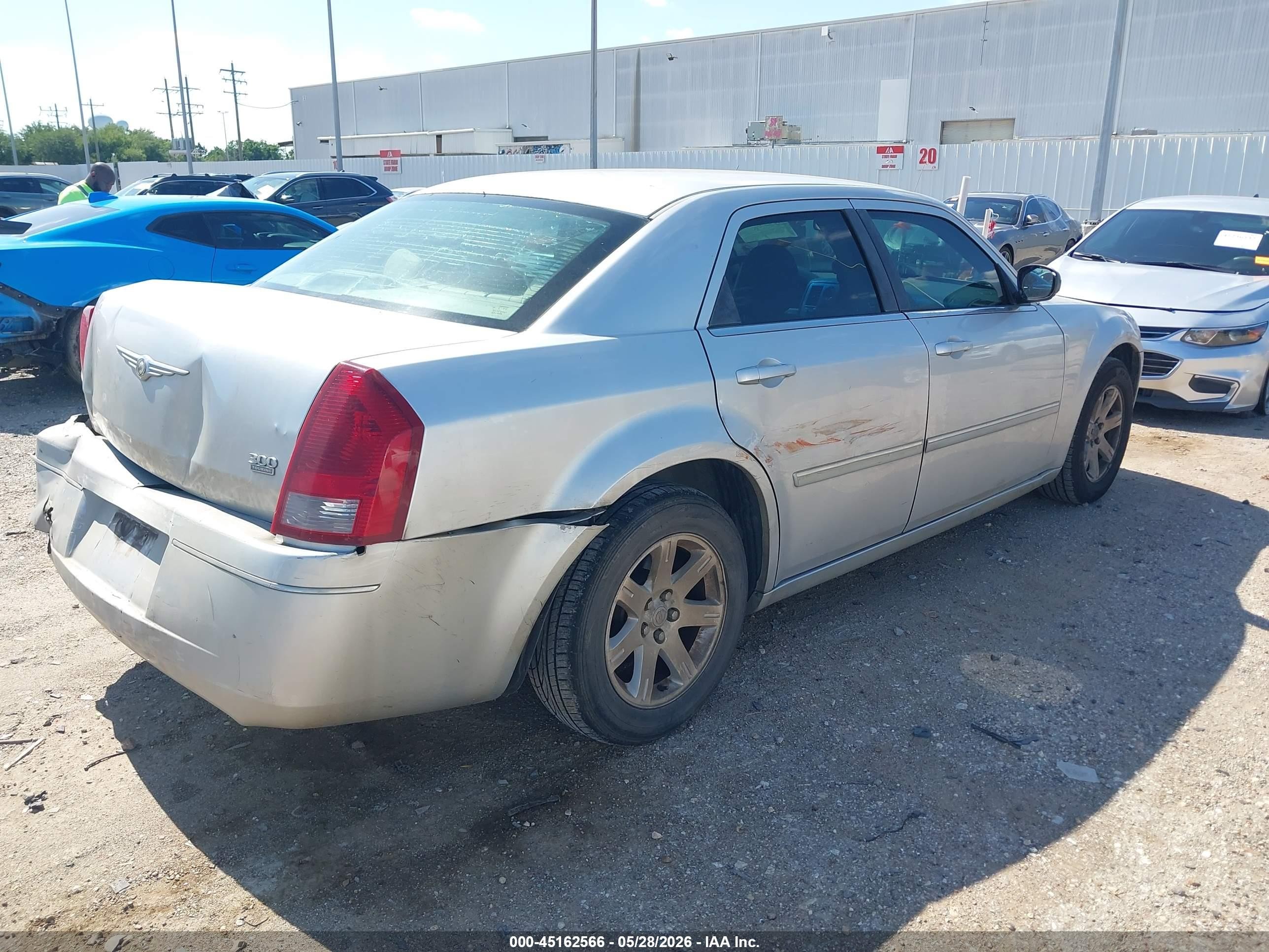 2007 Chrysler 300 Touring Silver vin: 2C3KA53G57H884488