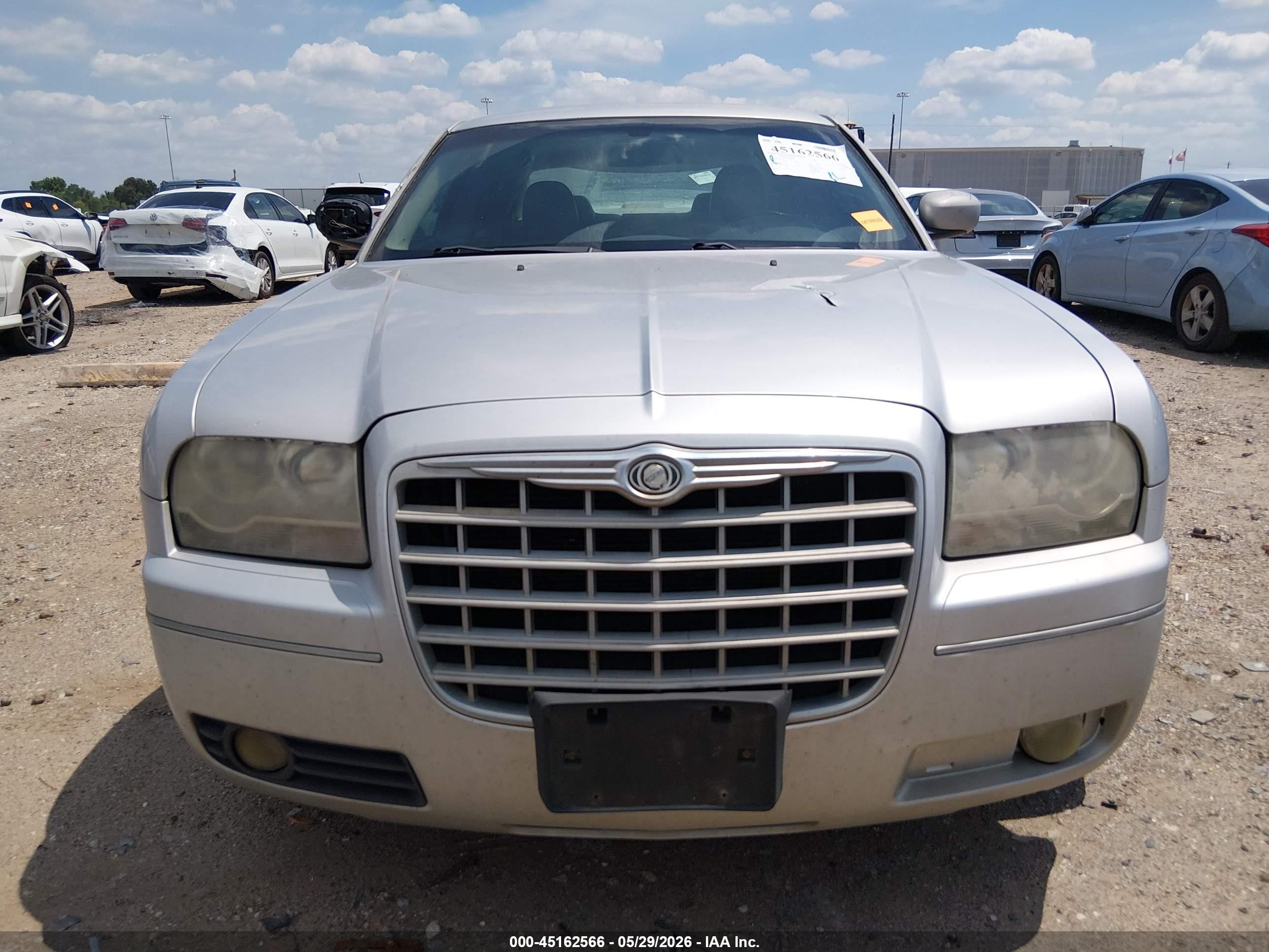 2007 Chrysler 300 Touring Silver vin: 2C3KA53G57H884488