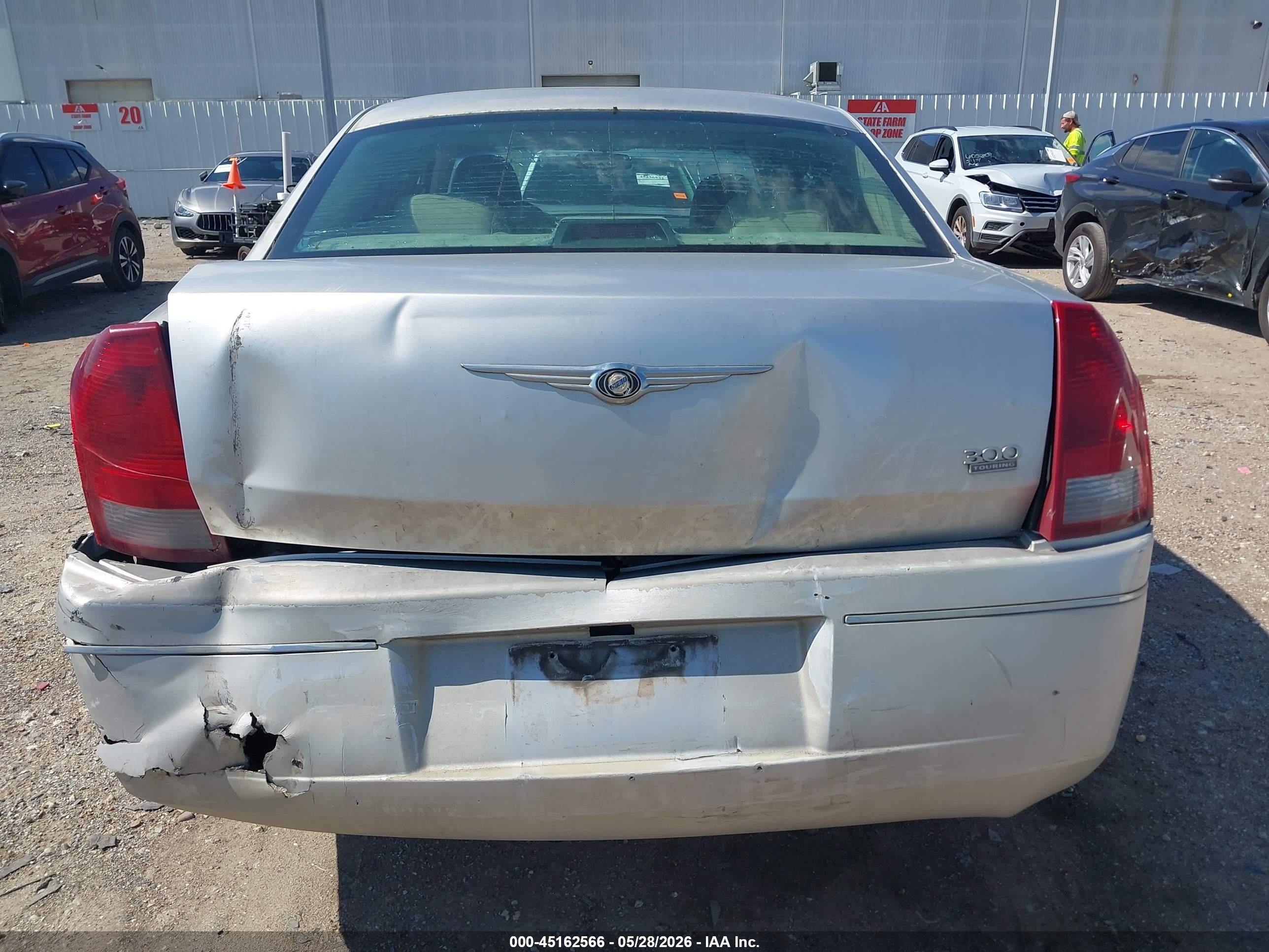 2007 Chrysler 300 Touring Silver vin: 2C3KA53G57H884488