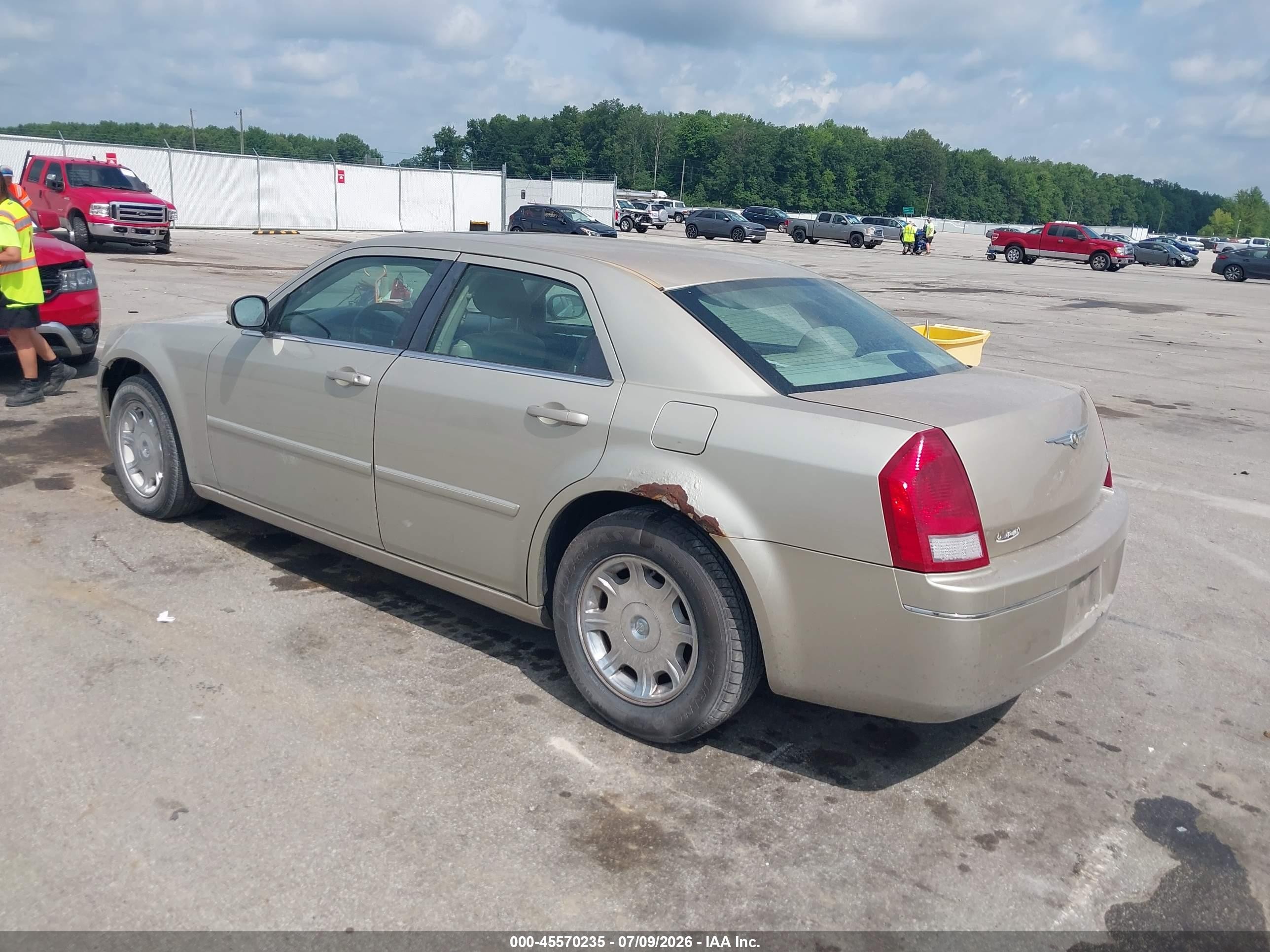 2006 Chrysler 300 Touring Gold vin: 2C3KA53G66H464852