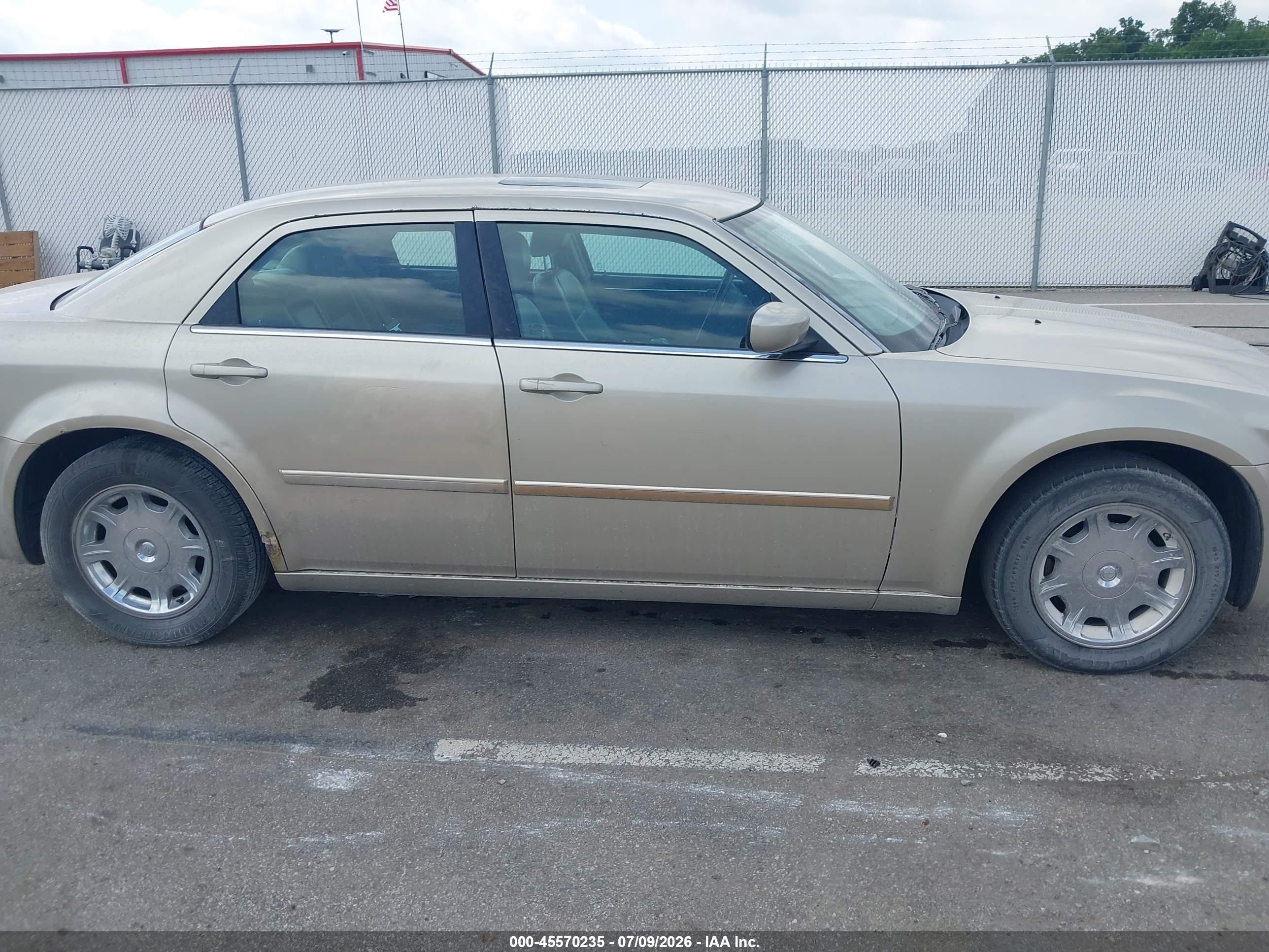 2006 Chrysler 300 Touring Gold vin: 2C3KA53G66H464852