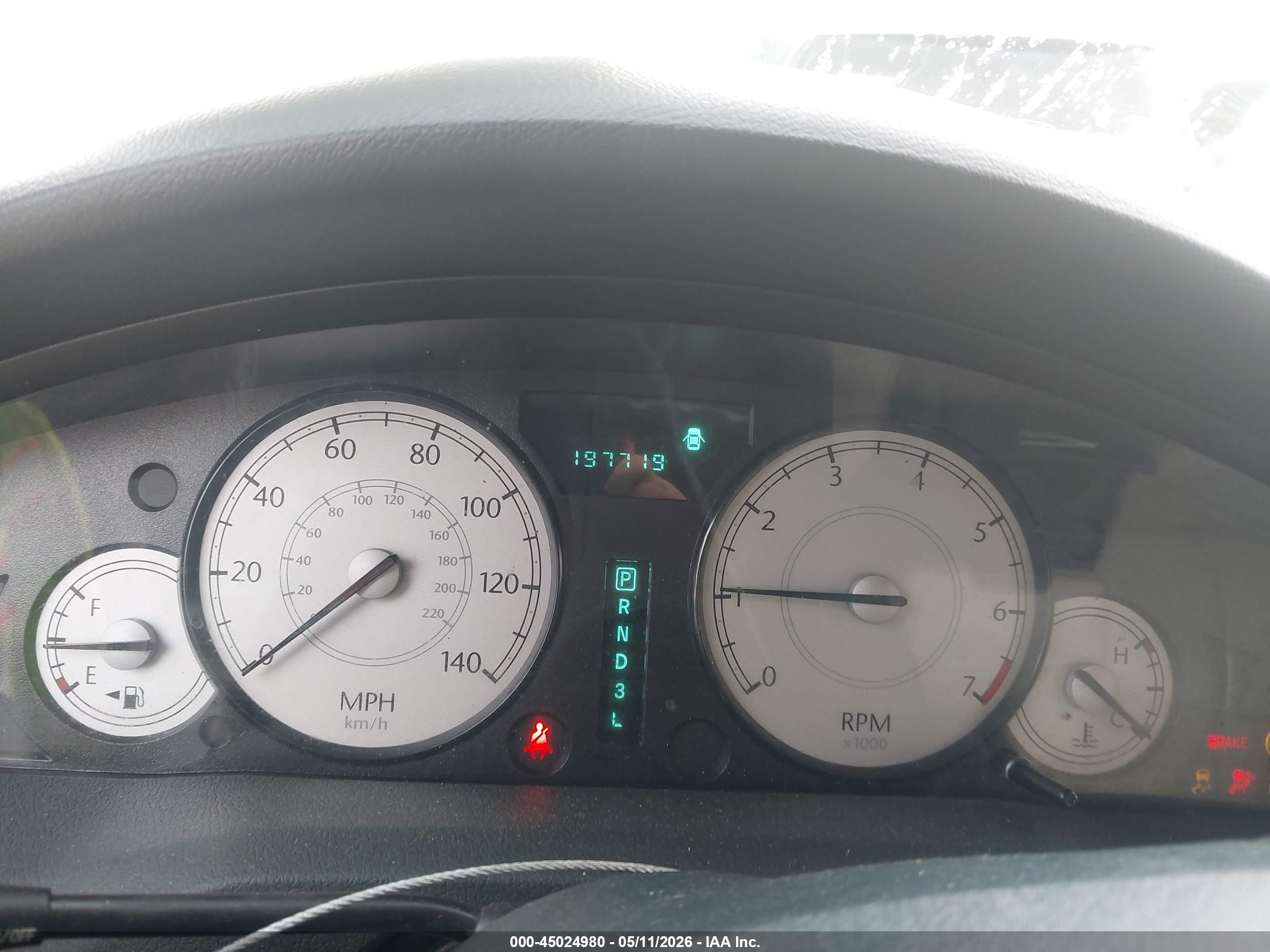2006 Chrysler 300 Touring Cream vin: 2C3KA53G76H219963