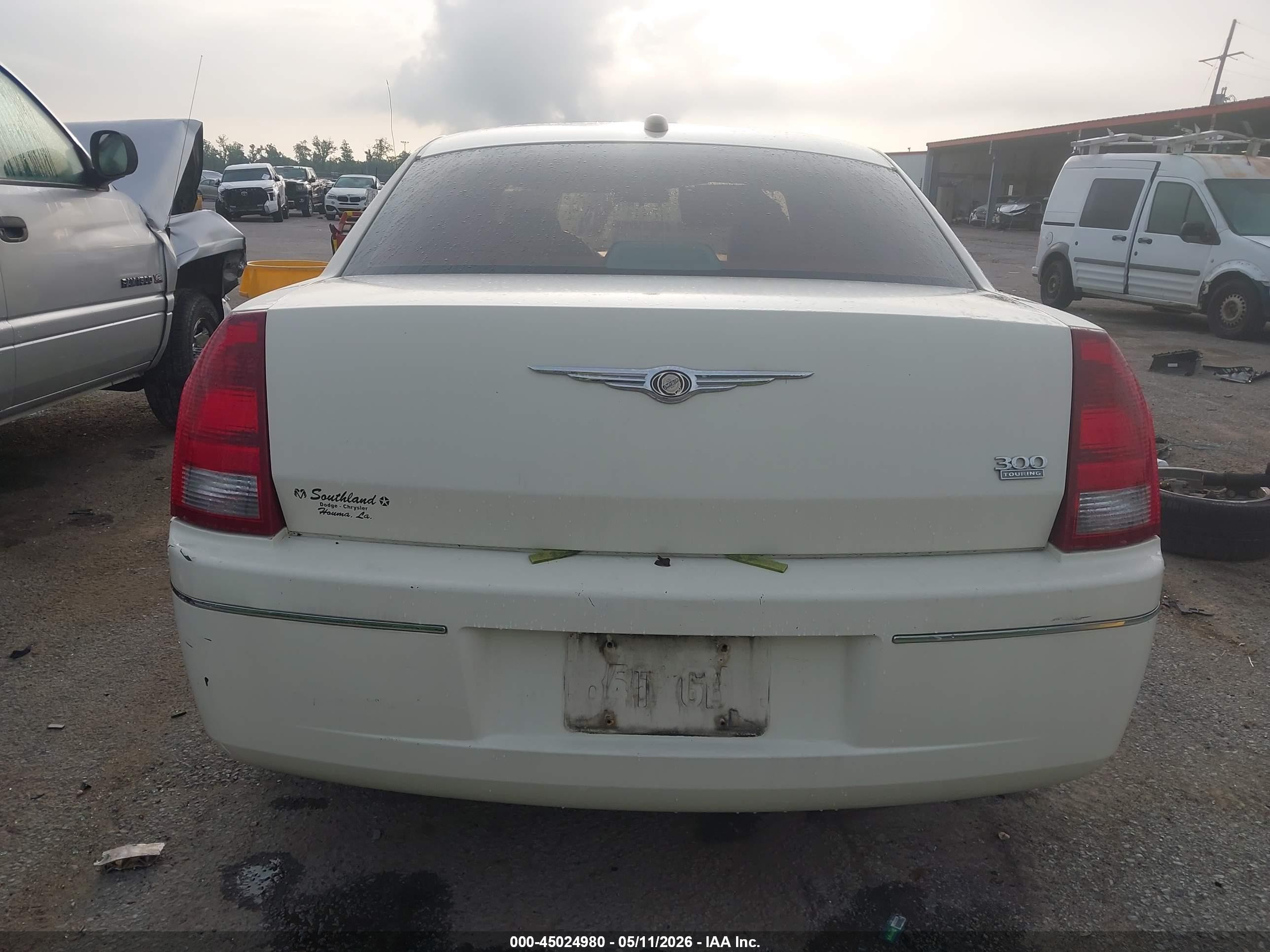 2006 Chrysler 300 Touring Cream vin: 2C3KA53G76H219963