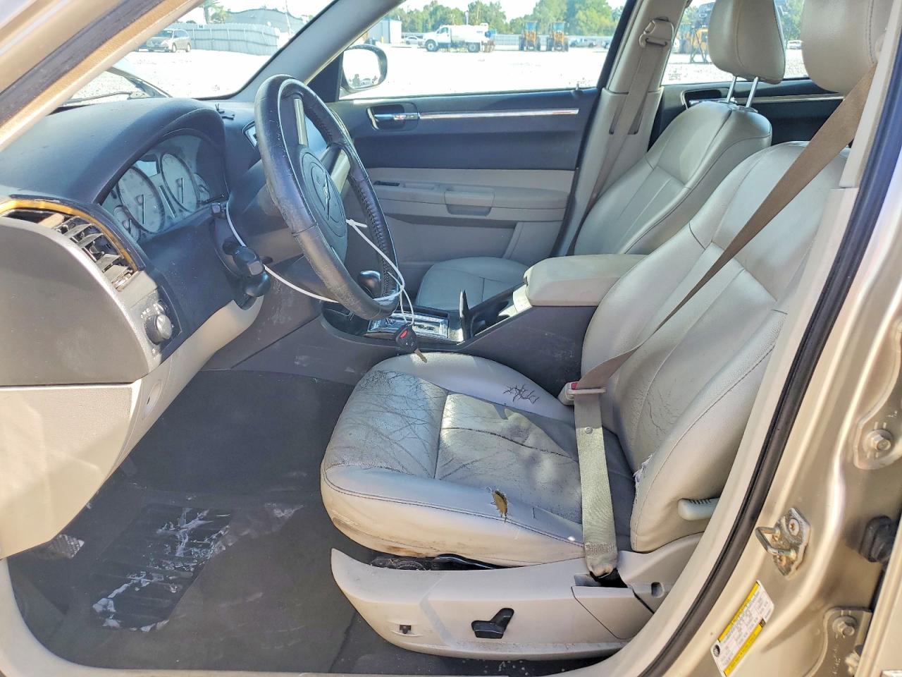 2006 Chrysler 300 Touring Gold vin: 2C3KA53G76H240327