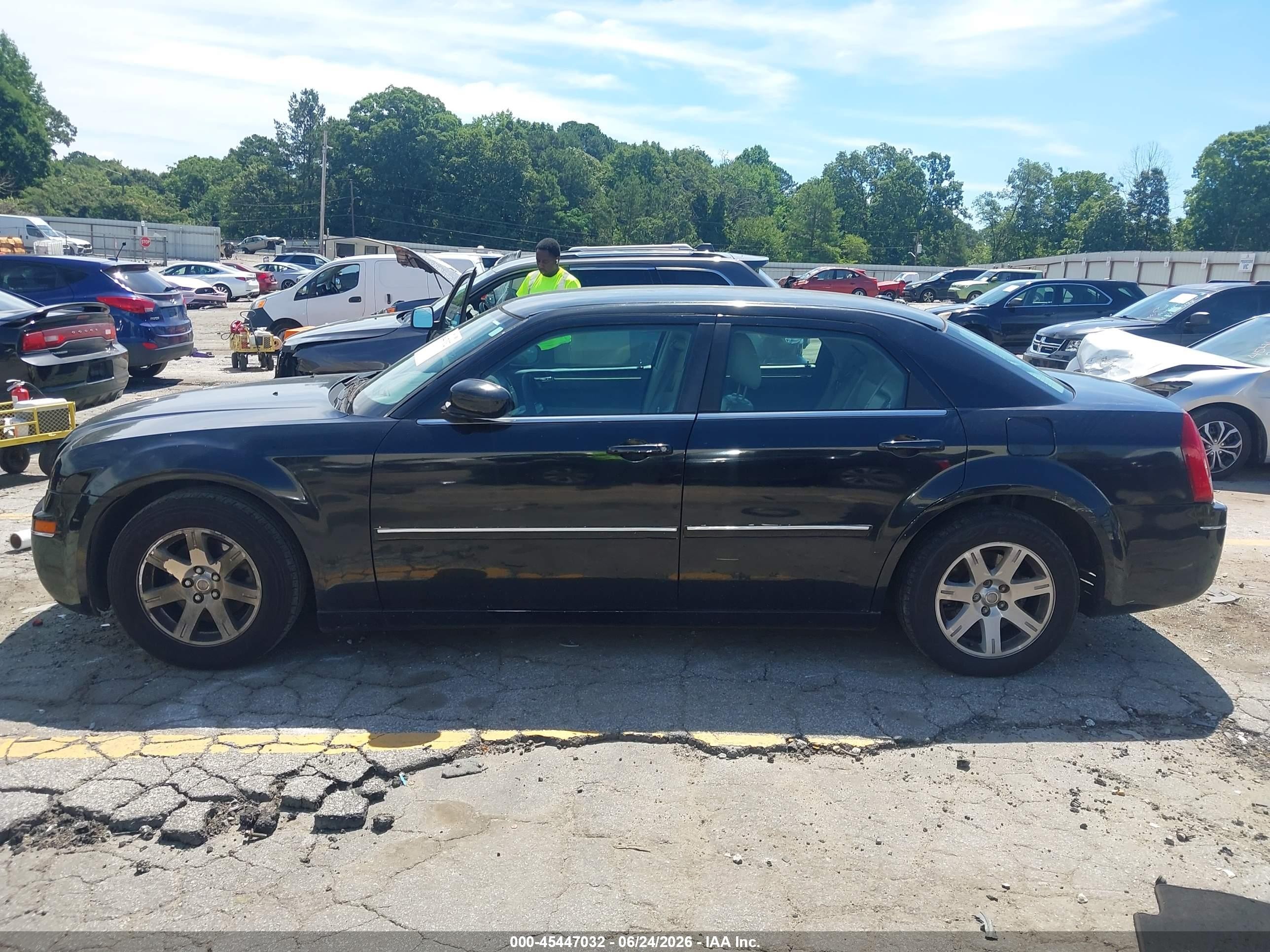 2006 Chrysler 300 Touring Black vin: 2C3KA53G76H412016