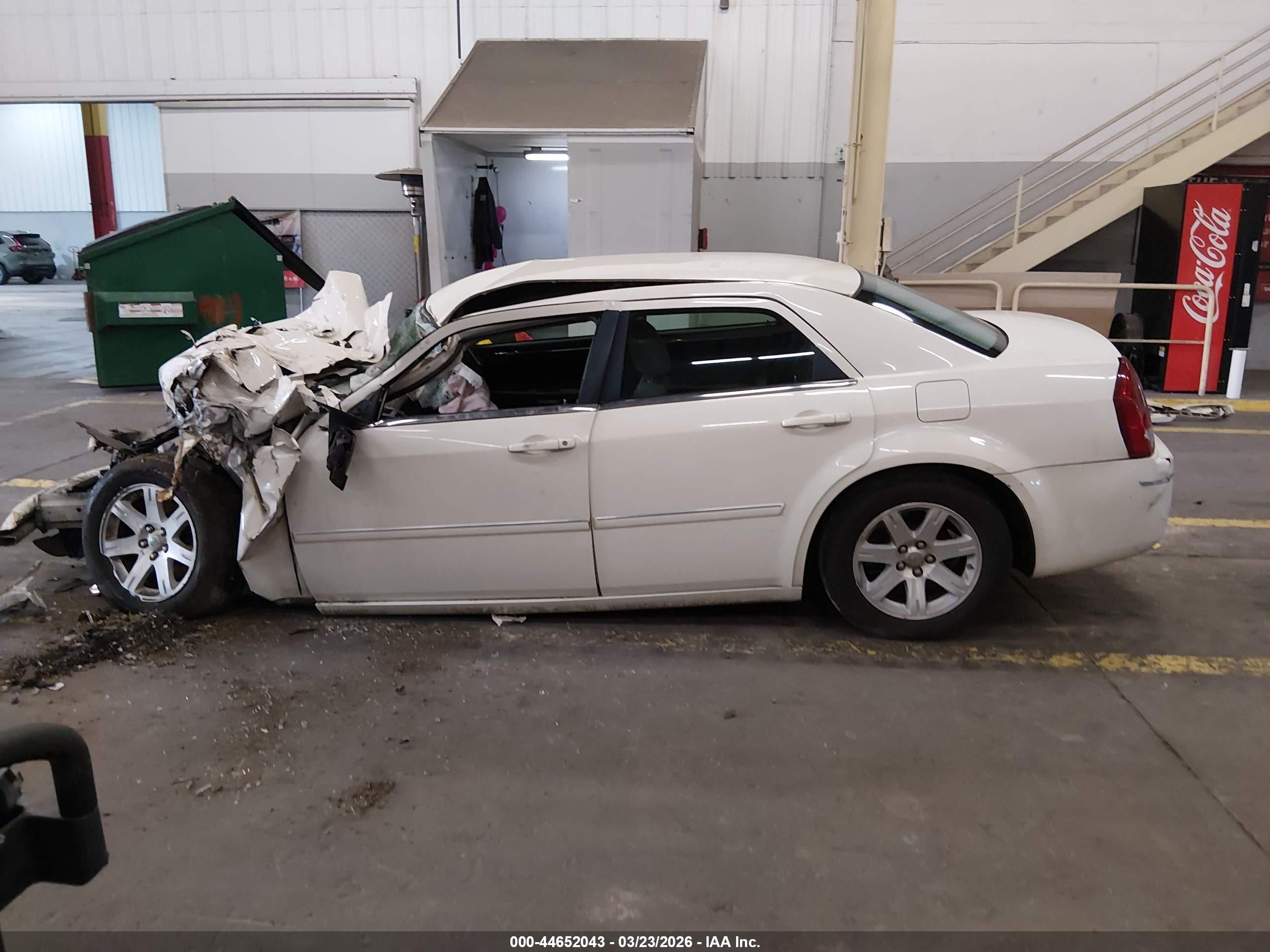2006 Chrysler 300 Touring White vin: 2C3KA53G76H523732