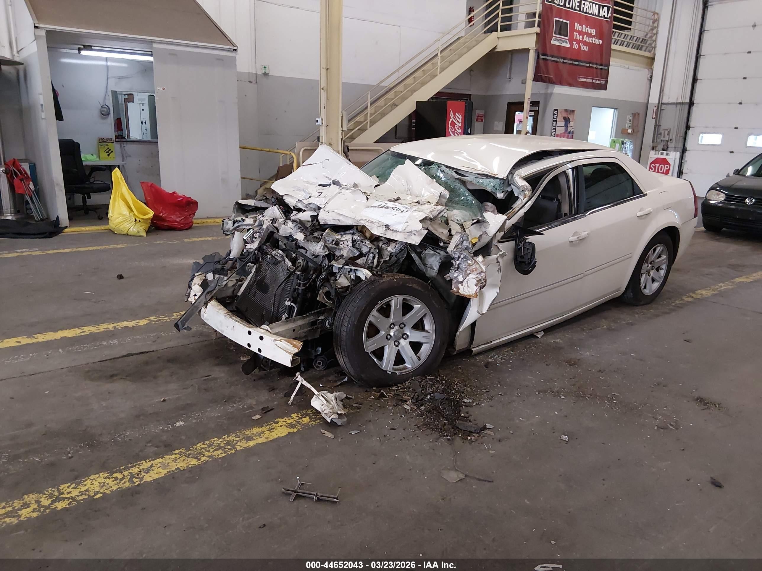 2006 Chrysler 300 Touring White vin: 2C3KA53G76H523732