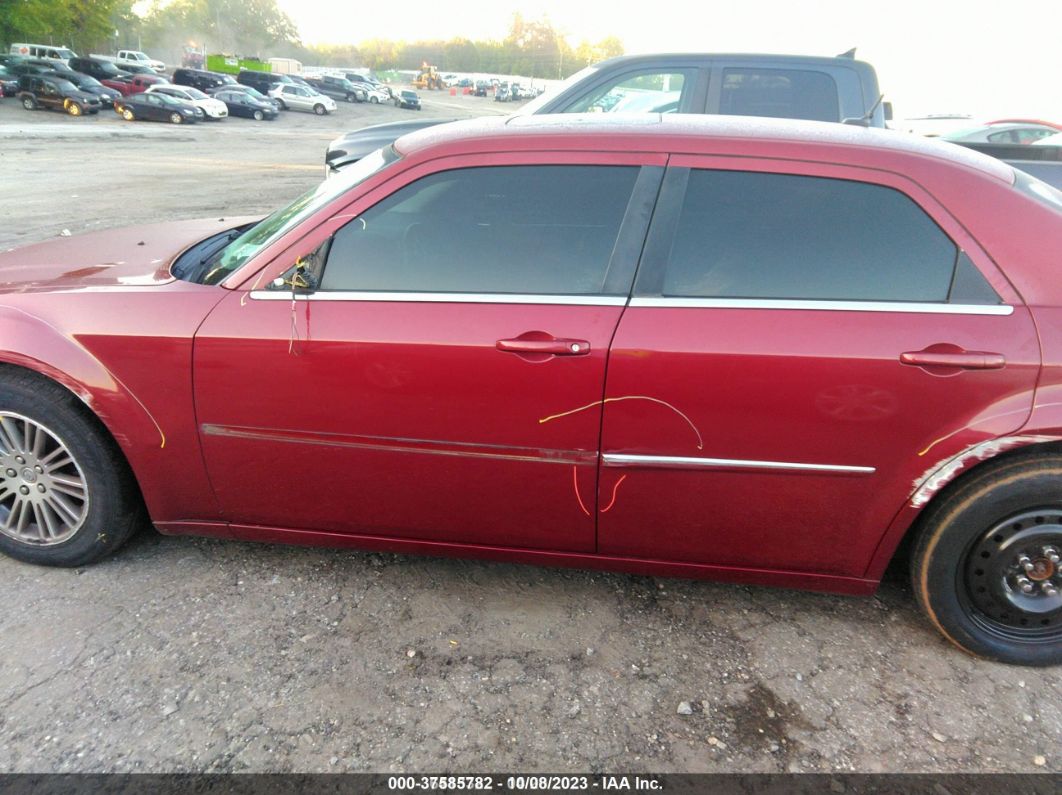 2007 Chrysler 300 Touring Темно-бордовый vin: 2C3KA53G77H740179