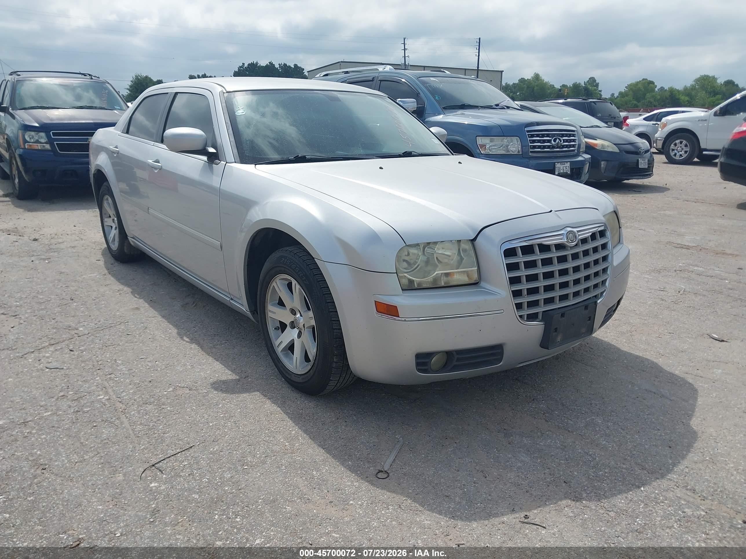 2007 Chrysler 300 Touring Silver vin: 2C3KA53G77H752686