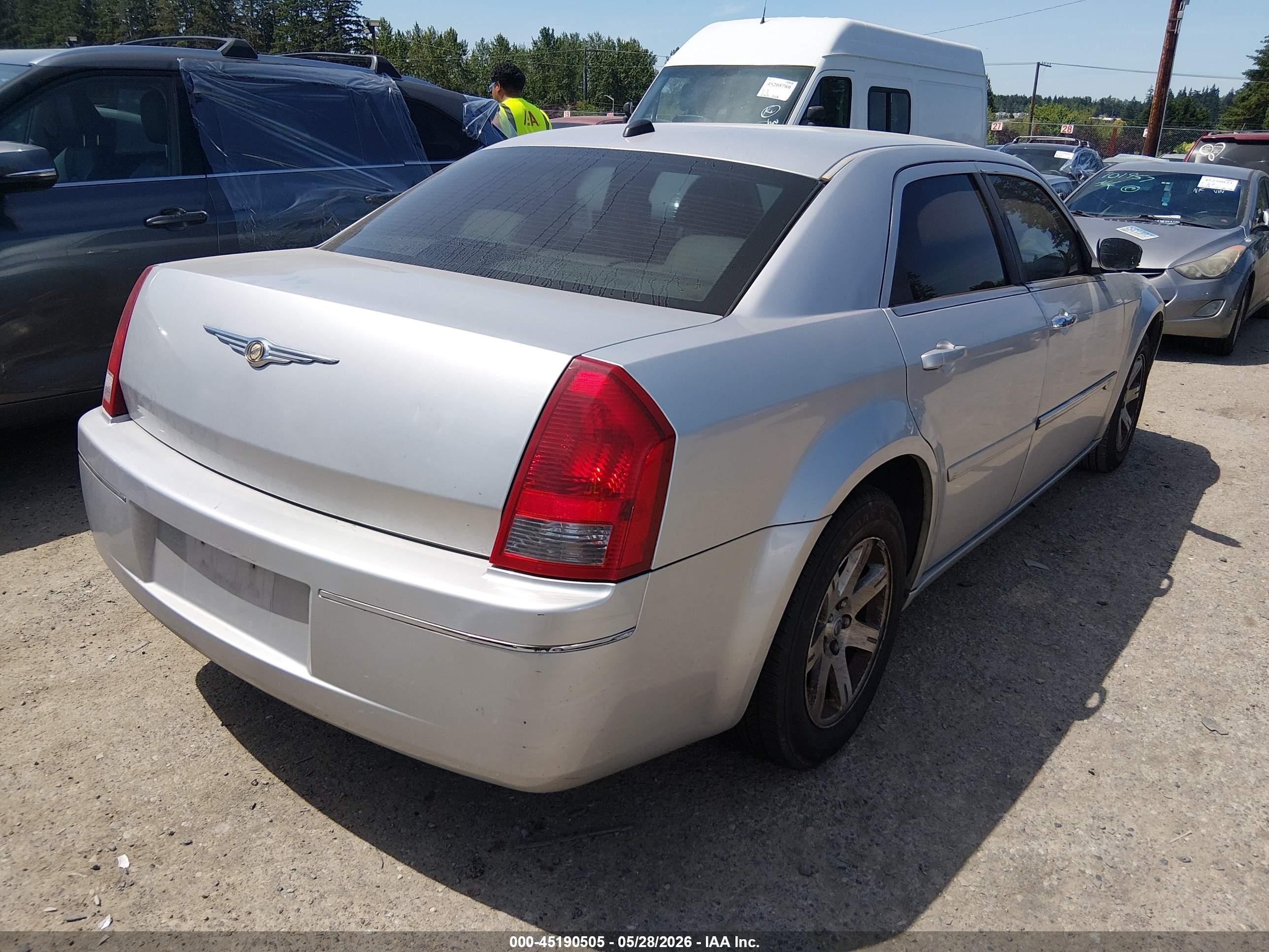 2006 Chrysler 300 Touring Silver vin: 2C3KA53G86H192496