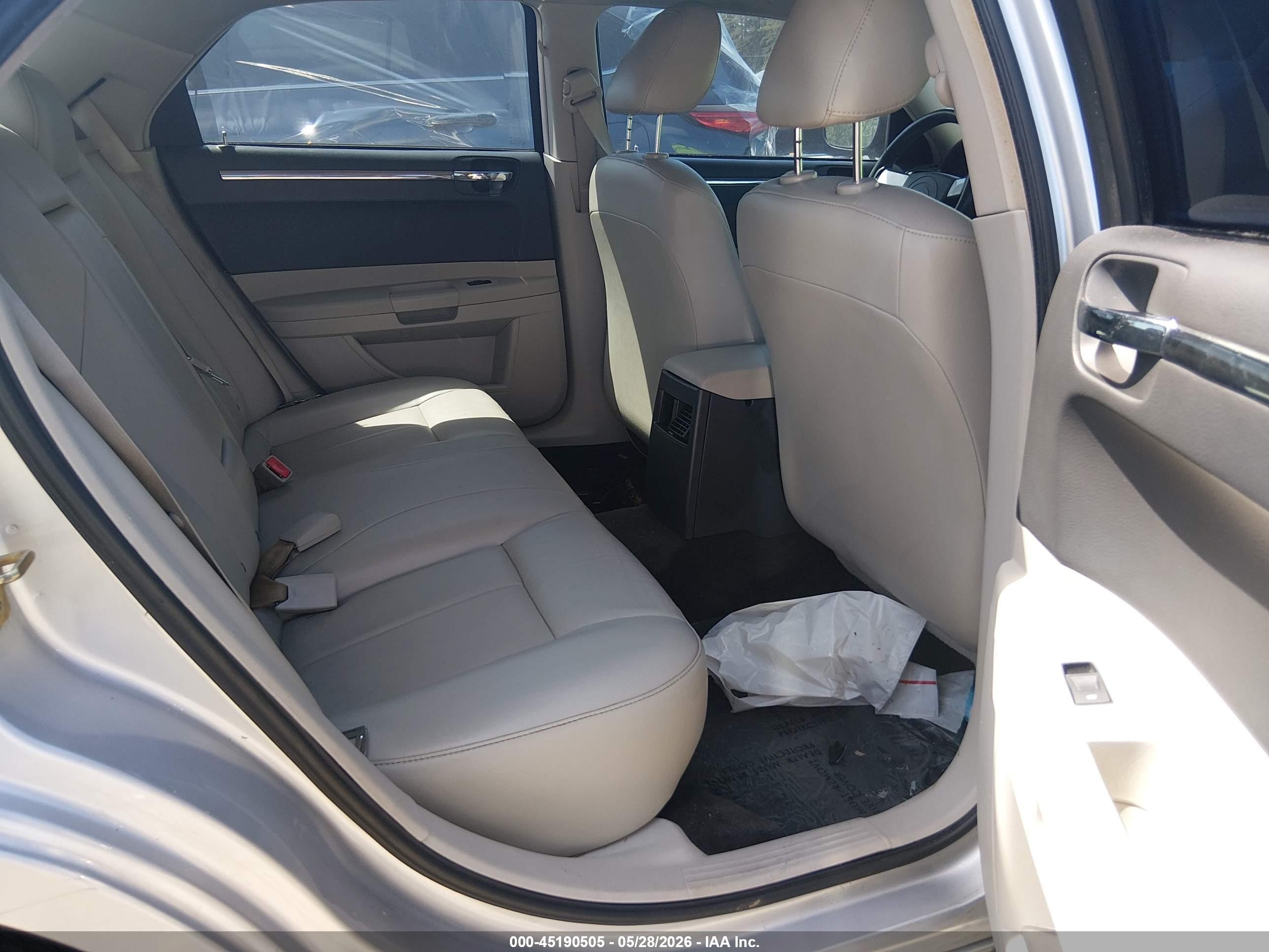 2006 Chrysler 300 Touring Silver vin: 2C3KA53G86H192496
