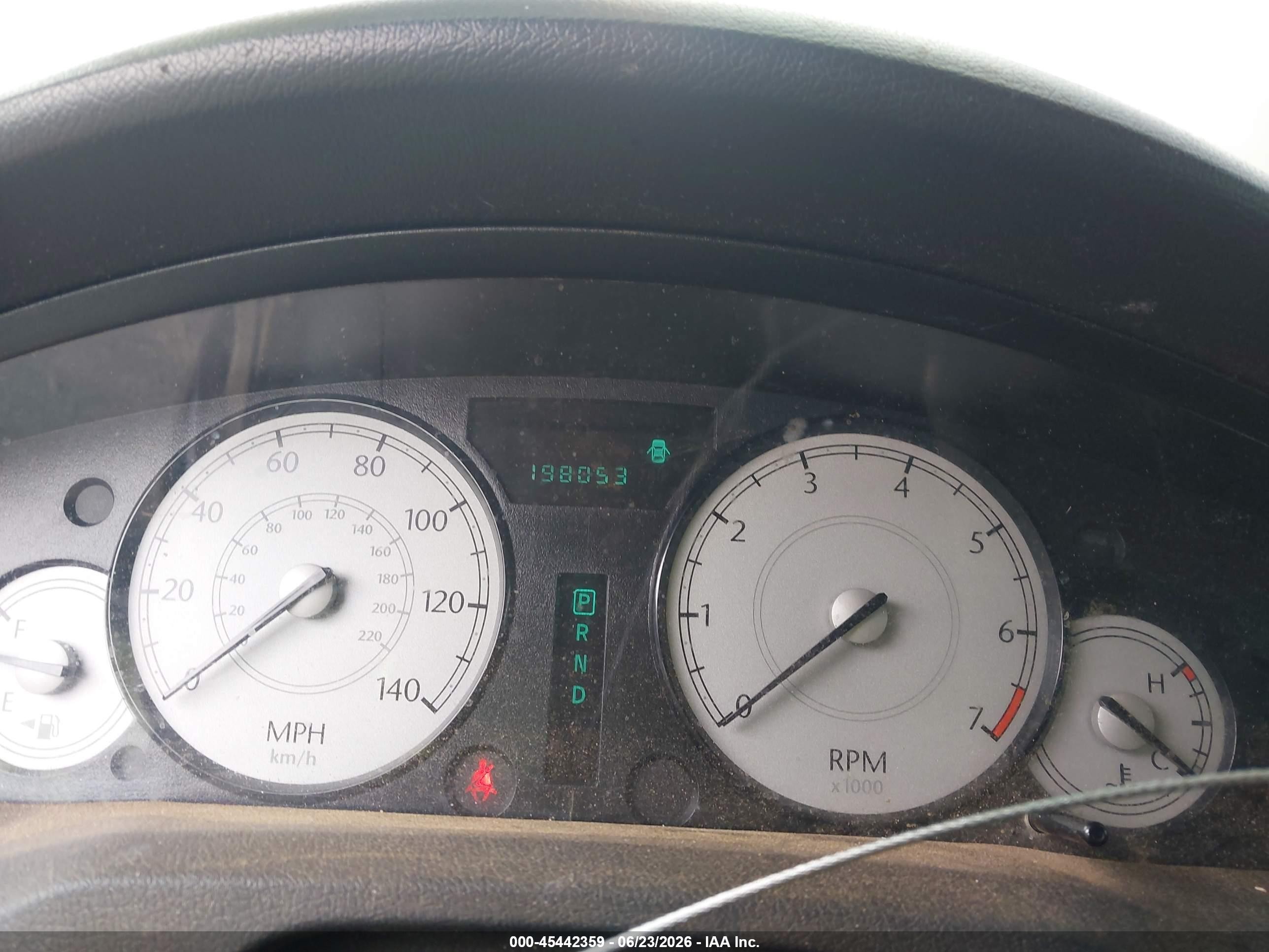 2006 Chrysler 300   Silver vin: 2C3KA53G86H386316