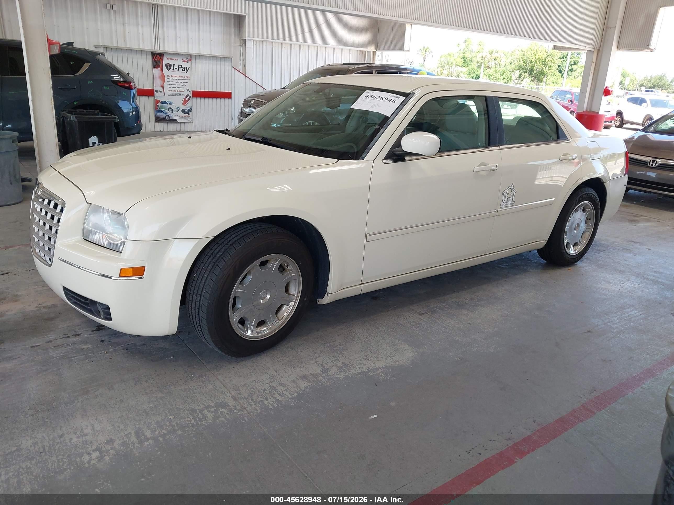 2006 Chrysler 300 Touring Beige vin: 2C3KA53G86H538210