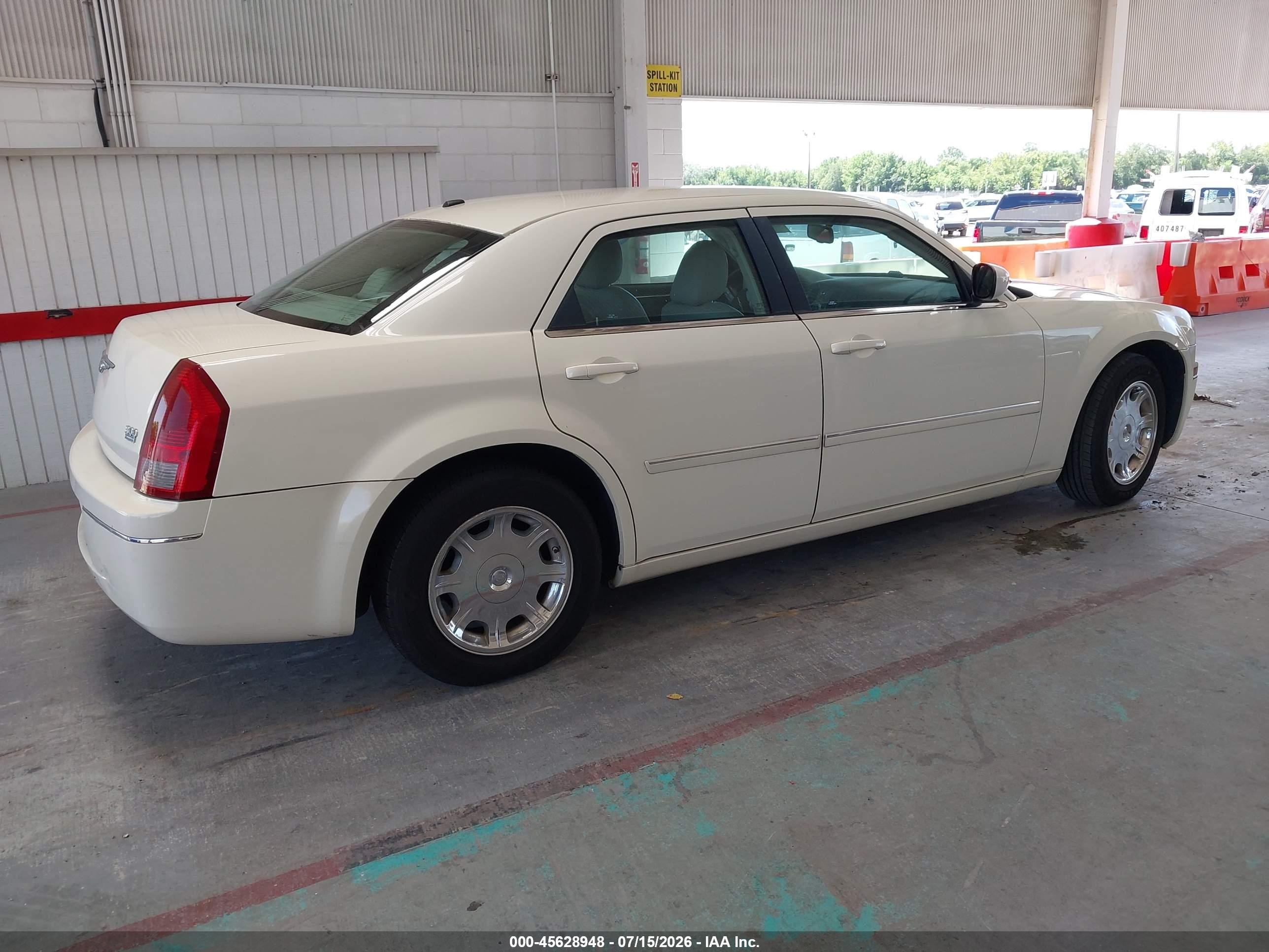 2006 Chrysler 300 Touring Beige vin: 2C3KA53G86H538210