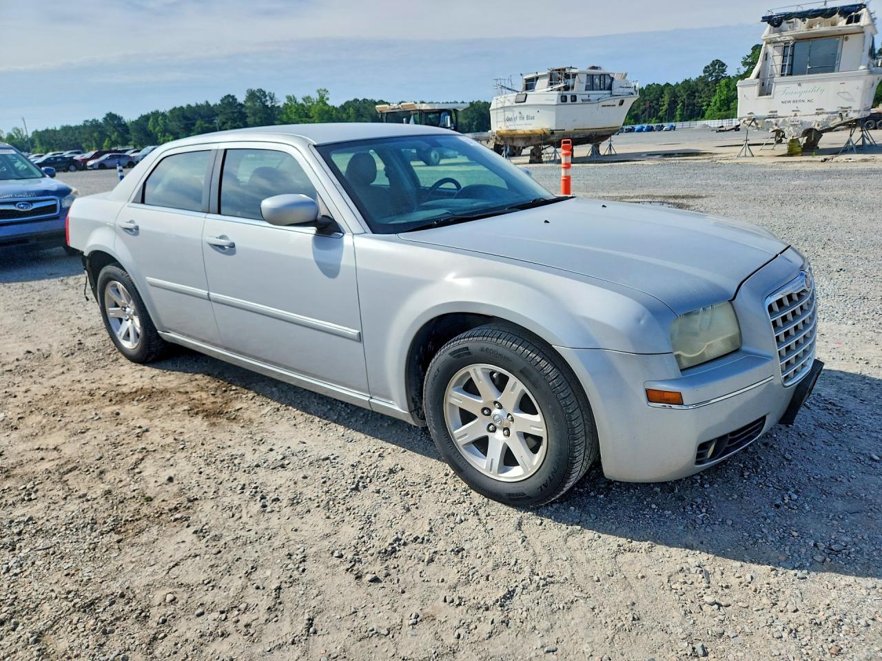 2007 Chrysler 300 Touring Silver vin: 2C3KA53G87H683524