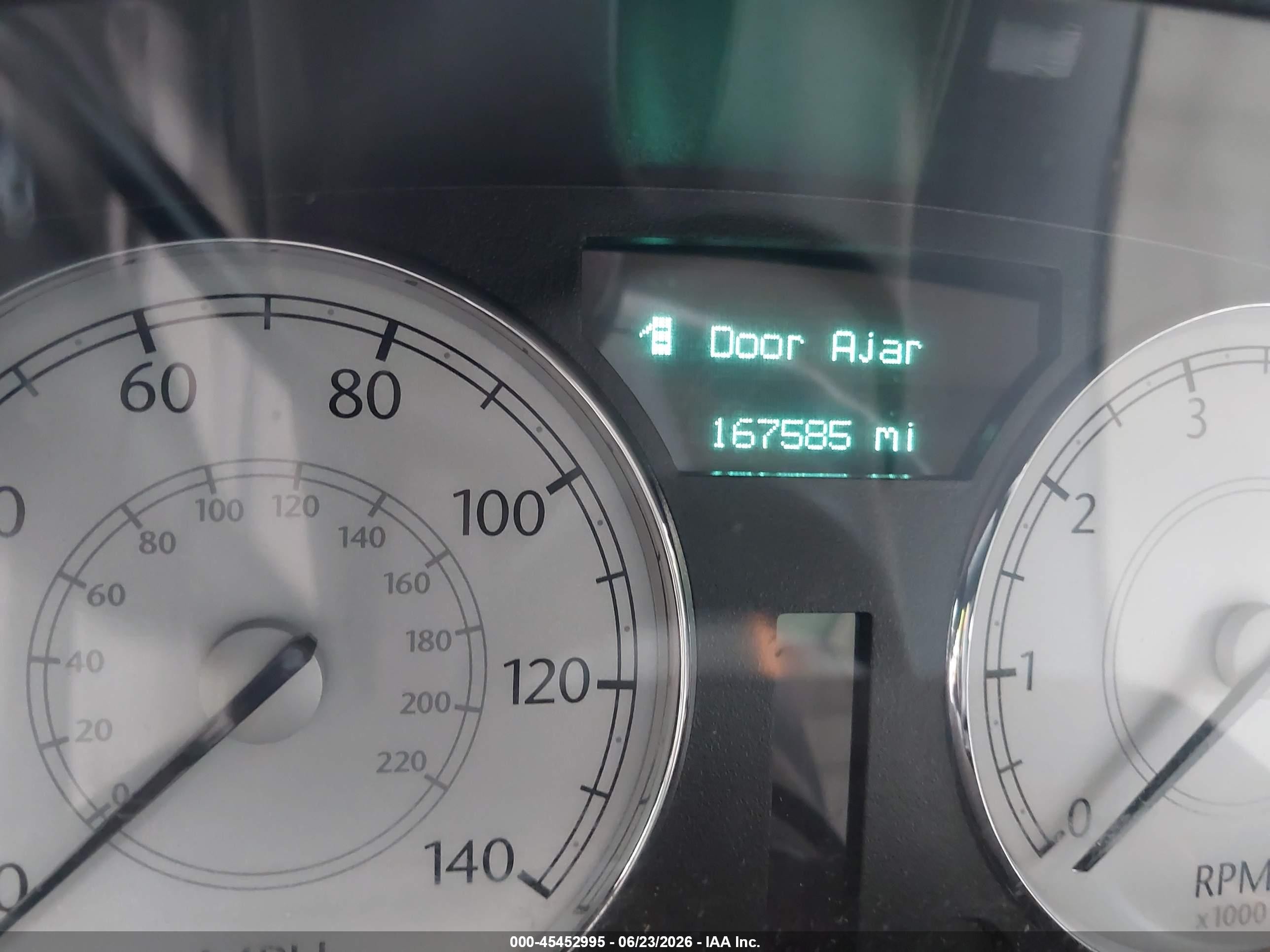 2007 Chrysler 300 Touring Silver vin: 2C3KA53G87H896683