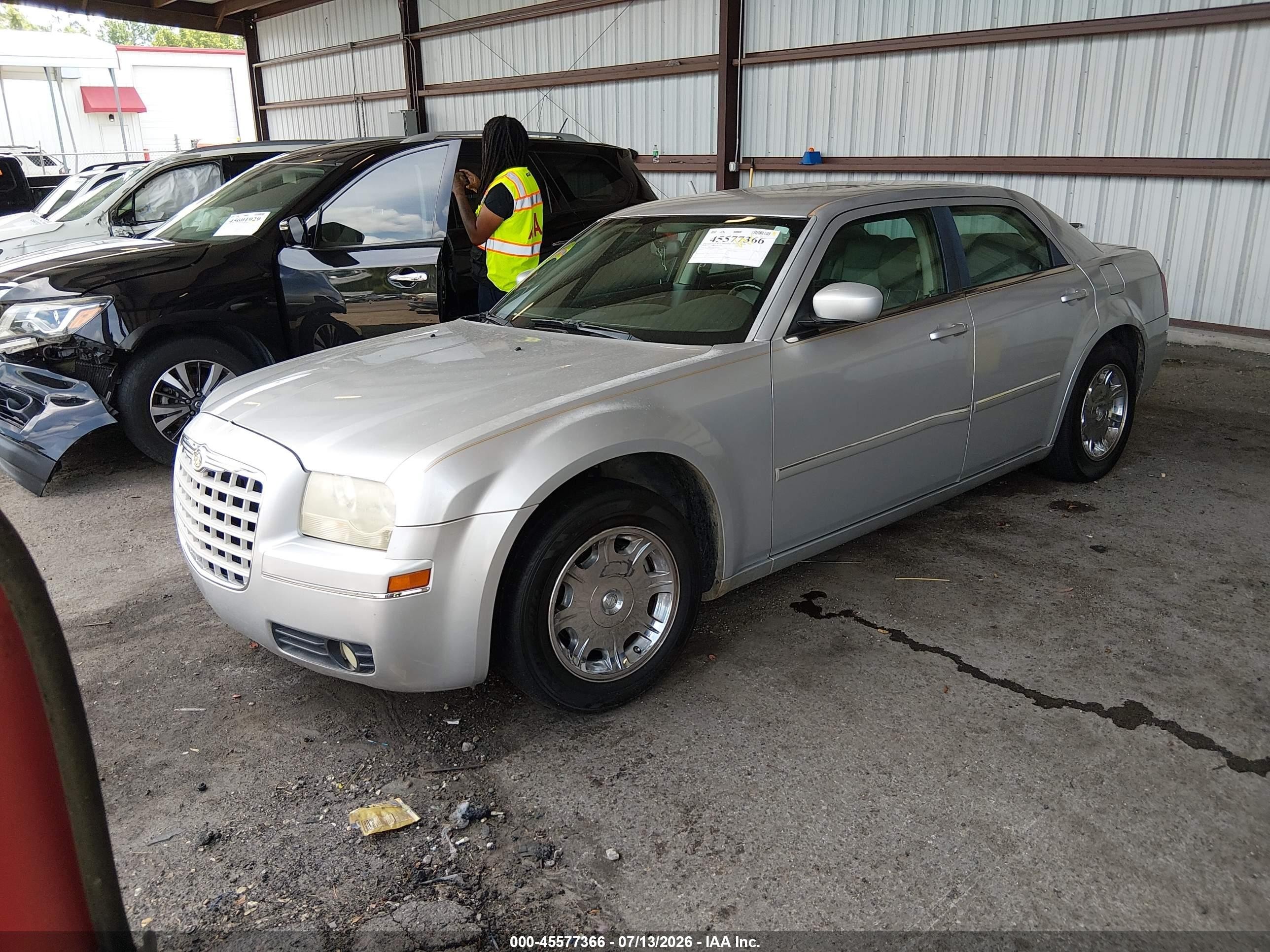 2006 Chrysler 300 Touring Silver vin: 2C3KA53G96H101932