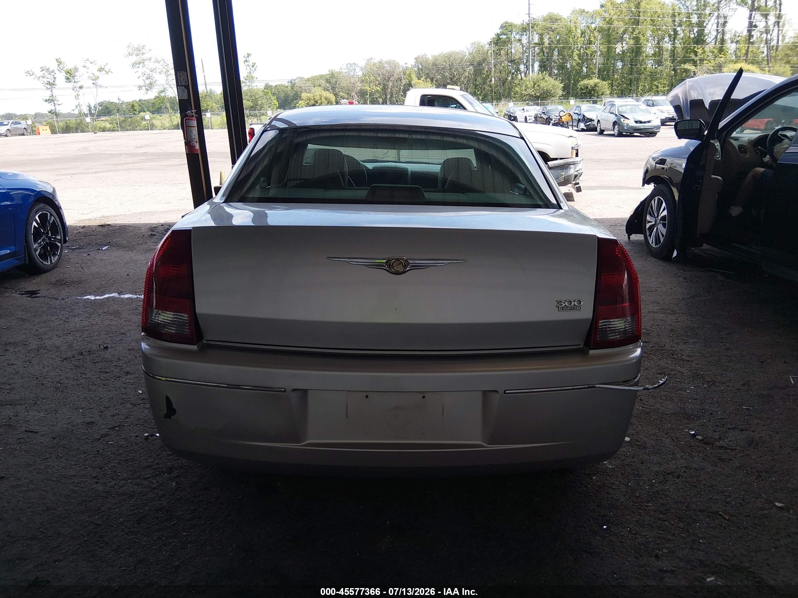2006 Chrysler 300 Touring Silver vin: 2C3KA53G96H101932