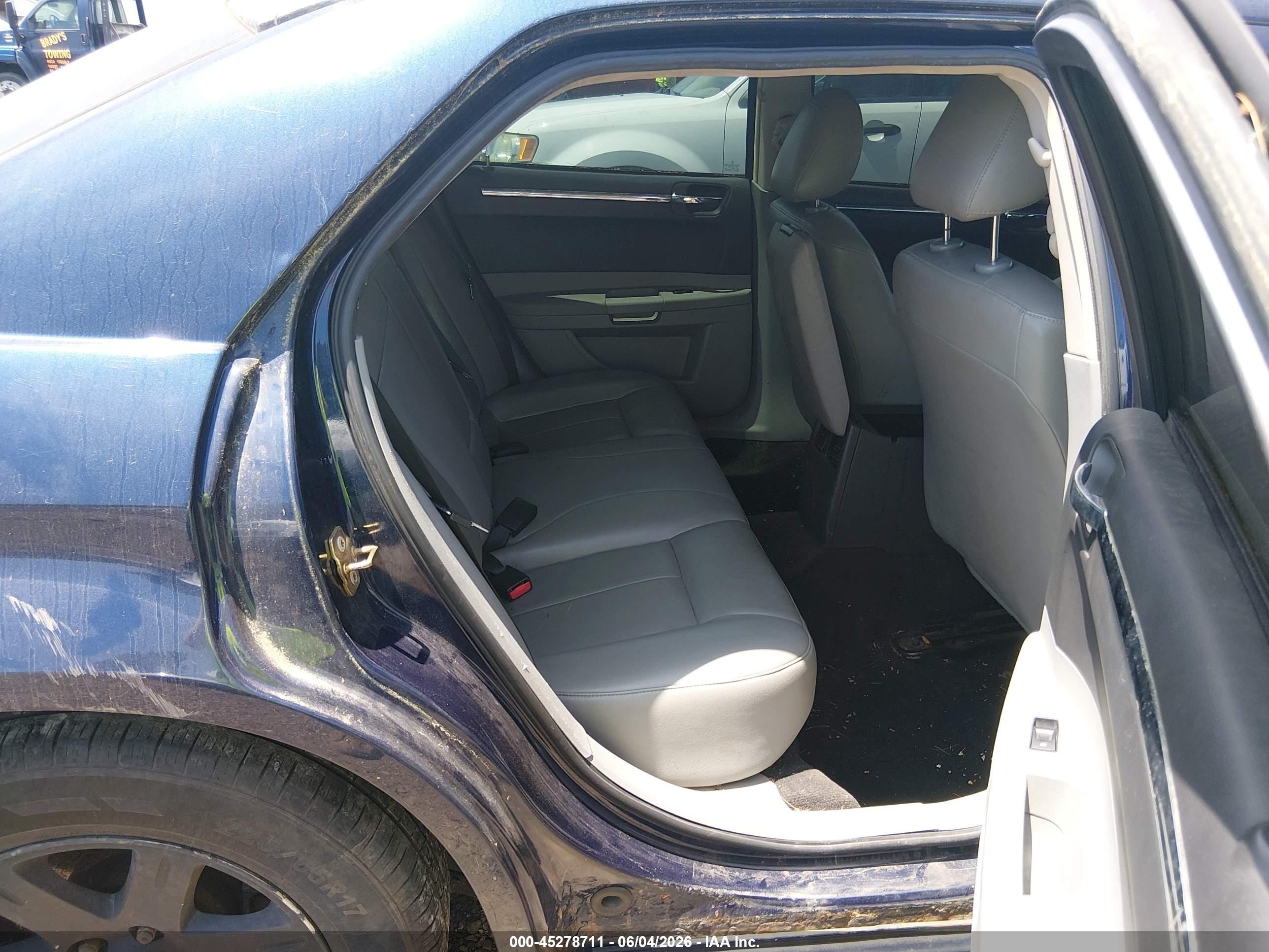 2006 Chrysler 300 Touring Blue vin: 2C3KA53G96H152203