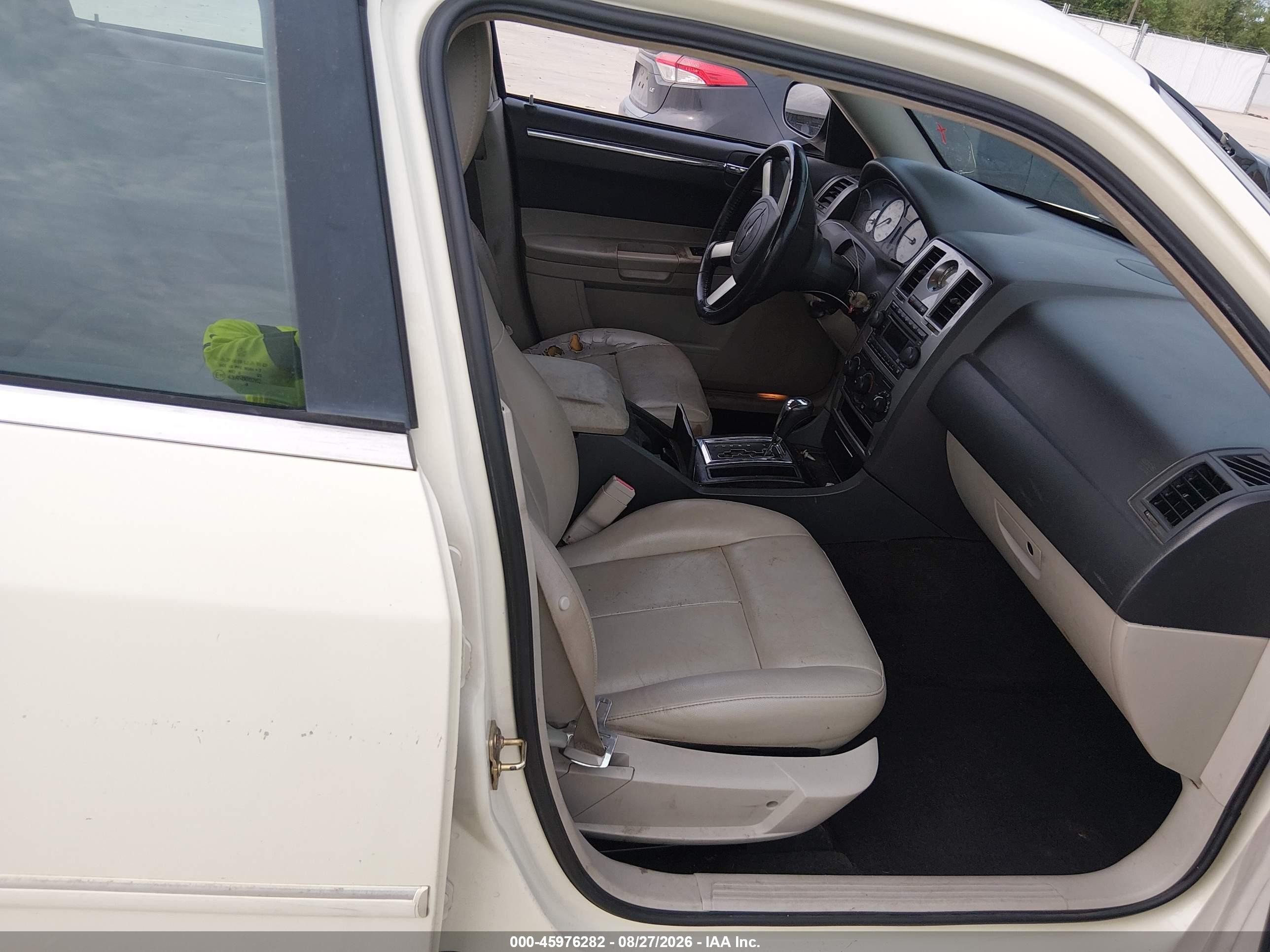 2006 Chrysler 300 Touring White vin: 2C3KA53G96H224789