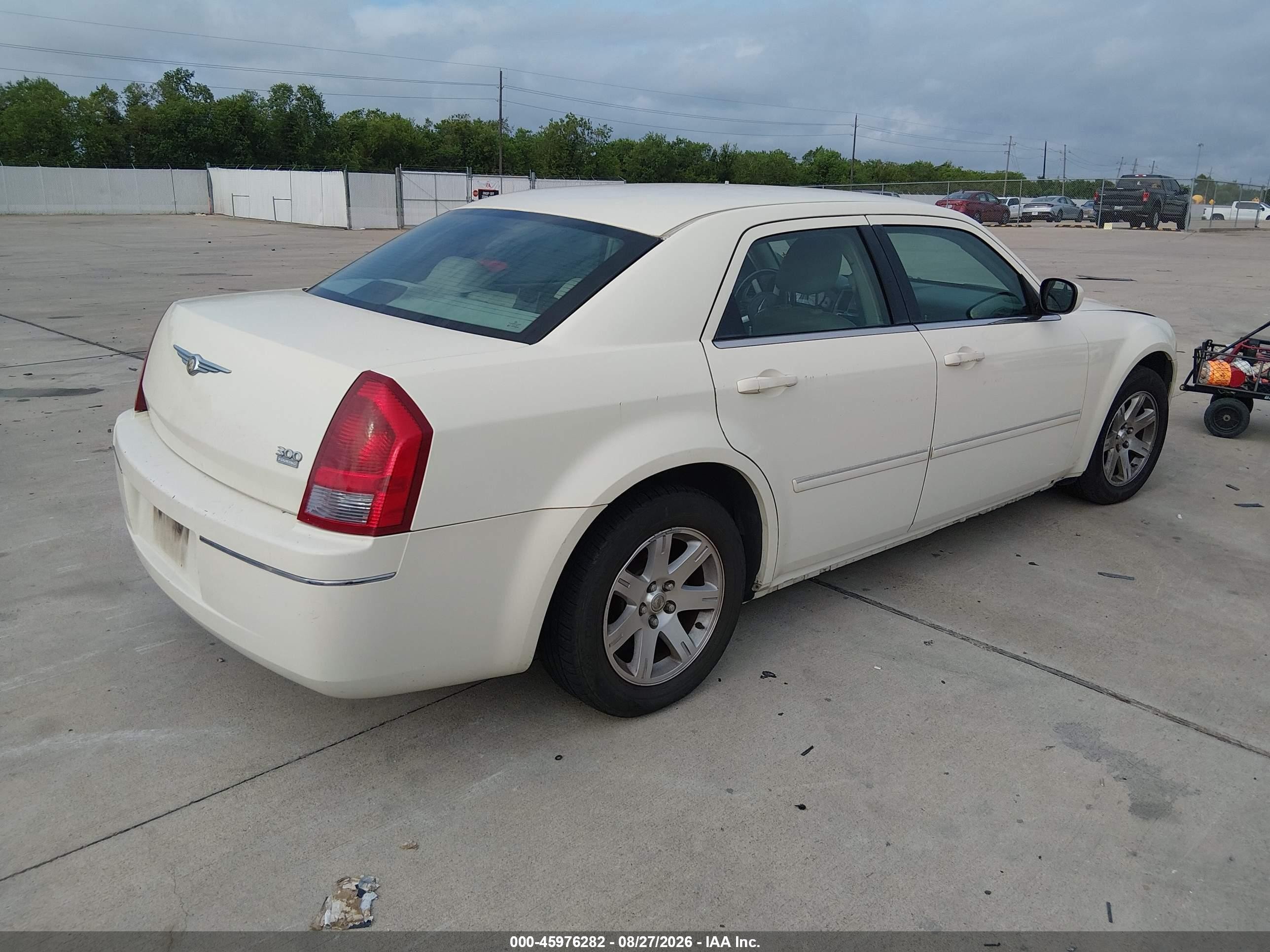2006 Chrysler 300 Touring White vin: 2C3KA53G96H224789