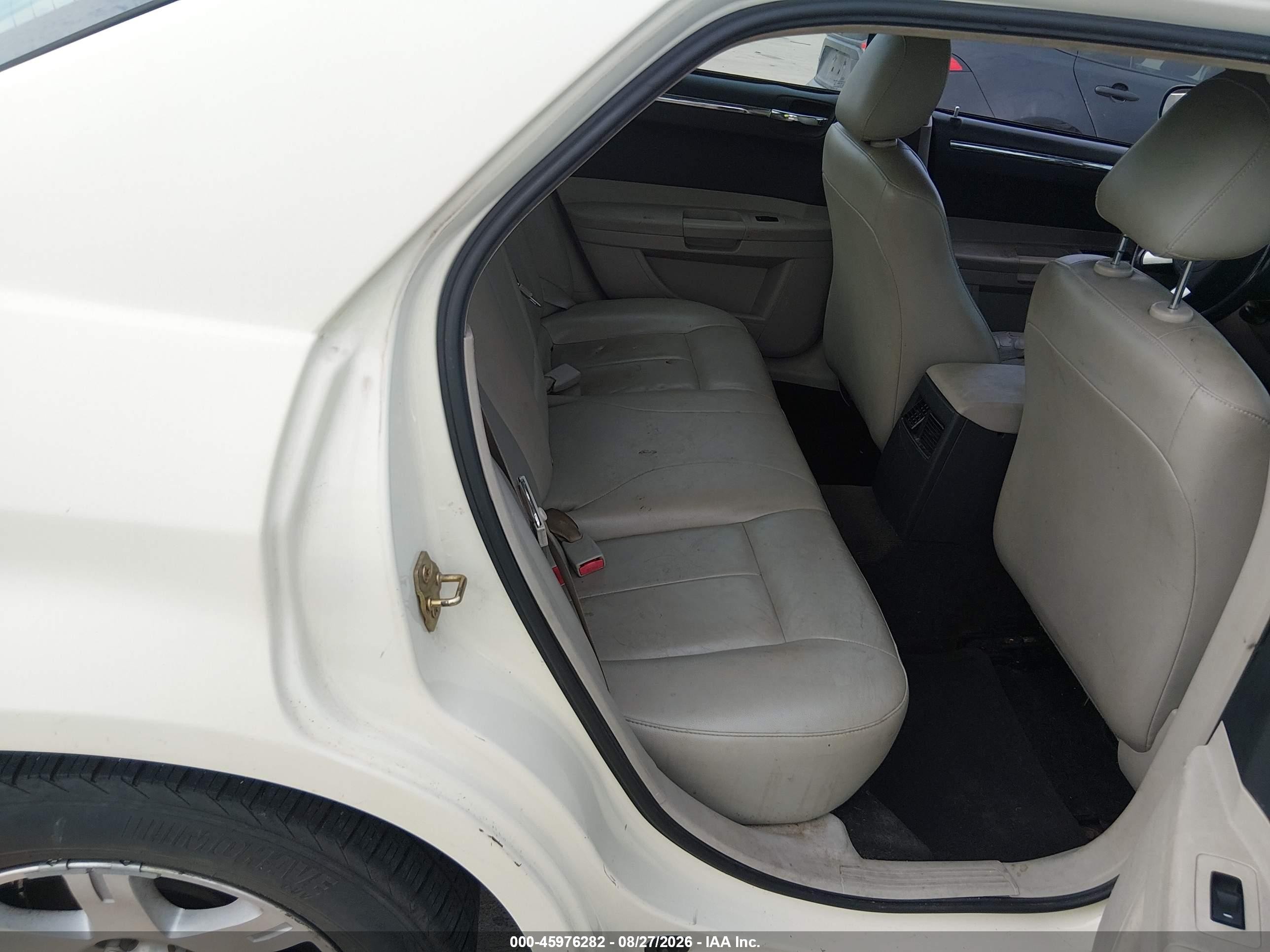 2006 Chrysler 300 Touring White vin: 2C3KA53G96H224789