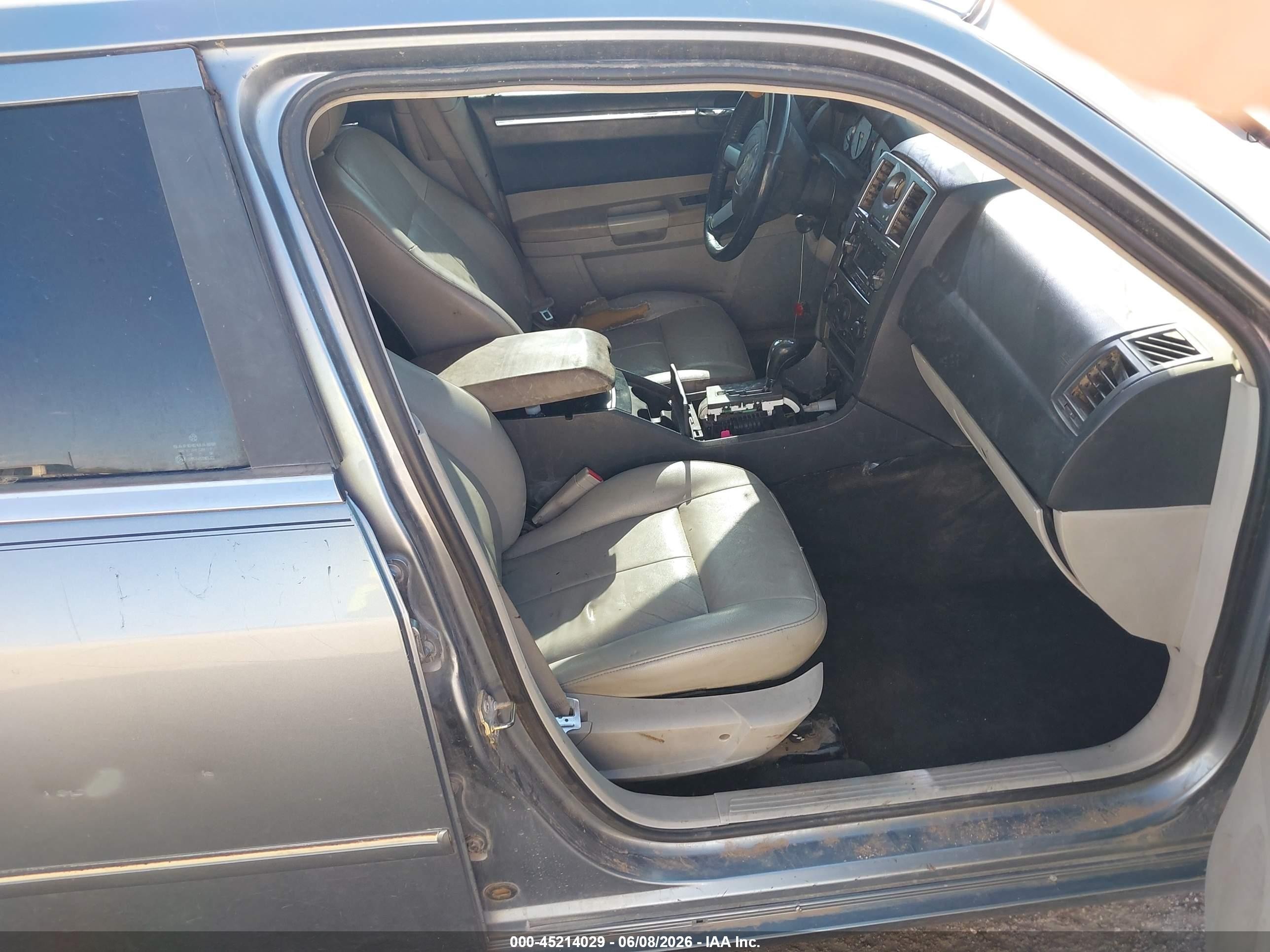 2006 Chrysler 300 Touring Silver vin: 2C3KA53G96H388673