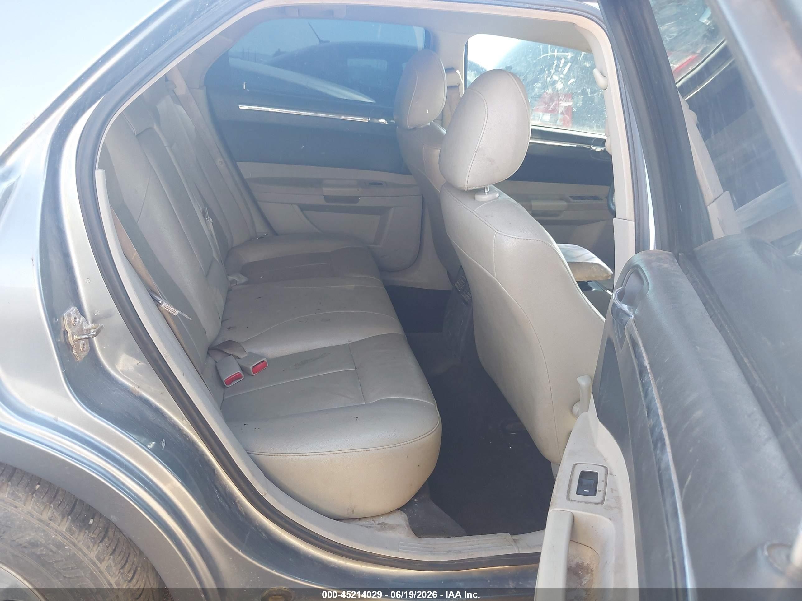 2006 Chrysler 300 Touring Silver vin: 2C3KA53G96H388673