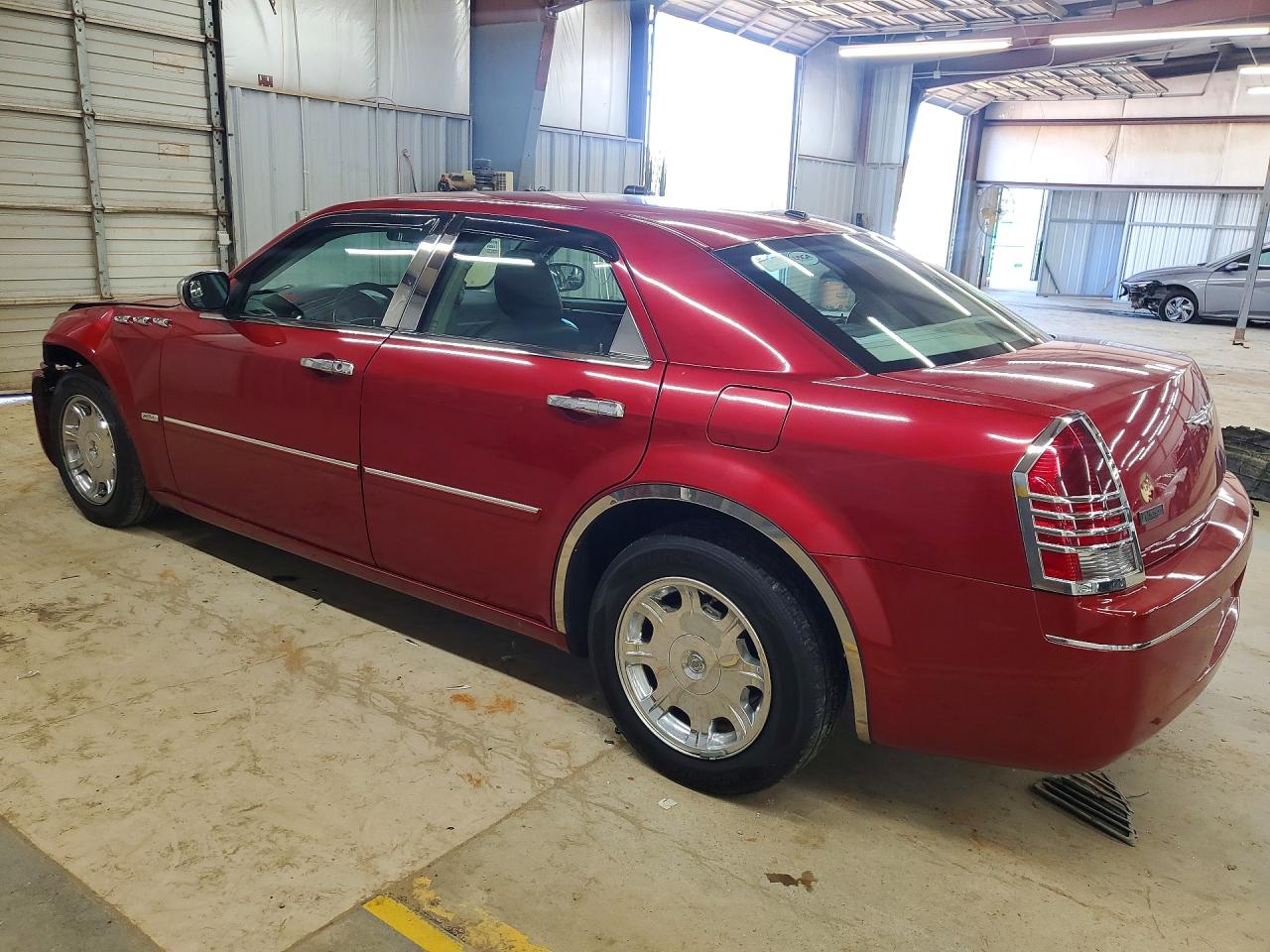 2007 Chrysler 300 Touring Red vin: 2C3KA53G97H698226